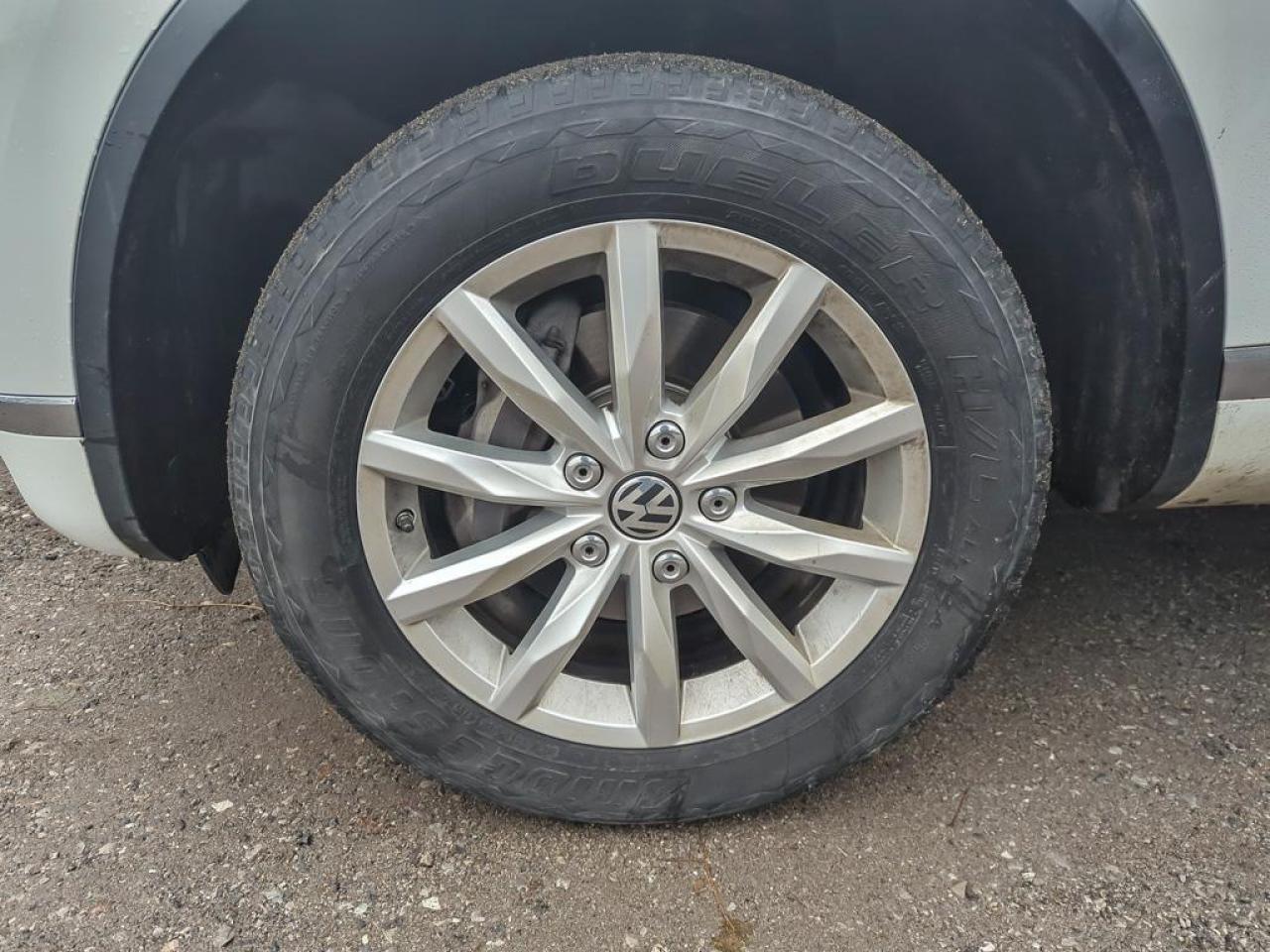 2017 Volkswagen Touareg 3.6L Photo