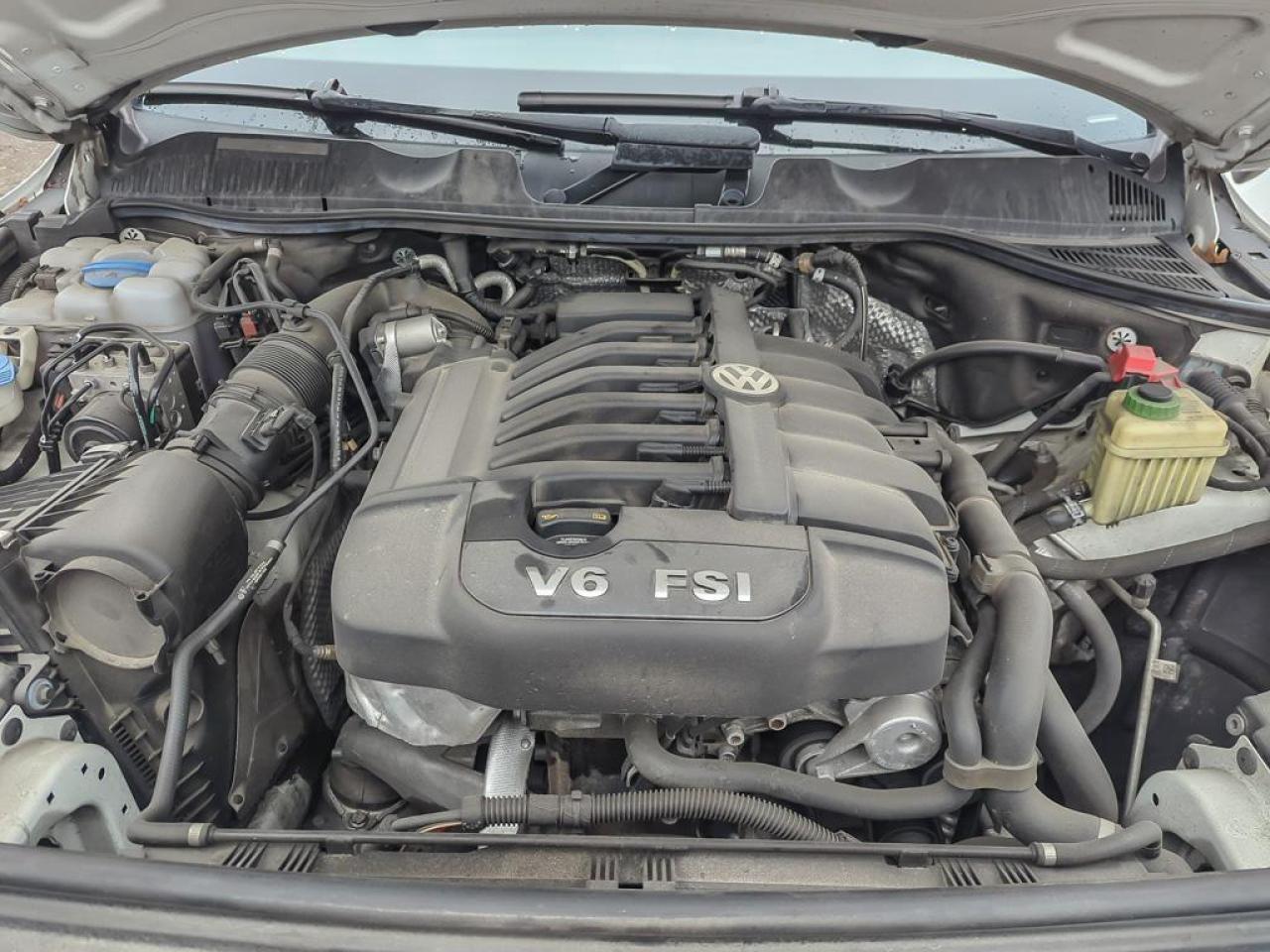 2017 Volkswagen Touareg 3.6L Photo