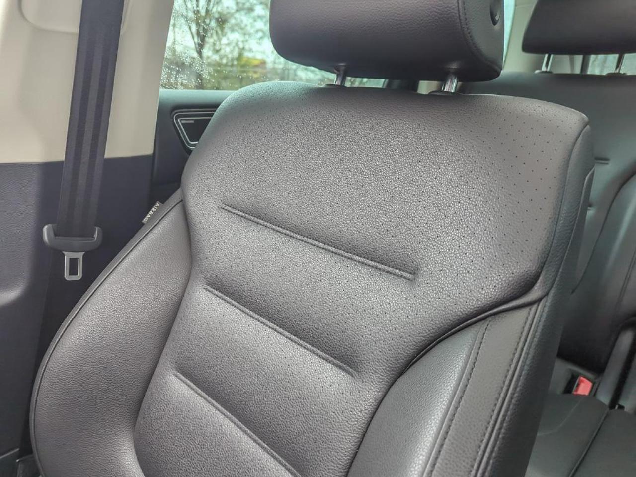 2017 Volkswagen Touareg 3.6L Photo