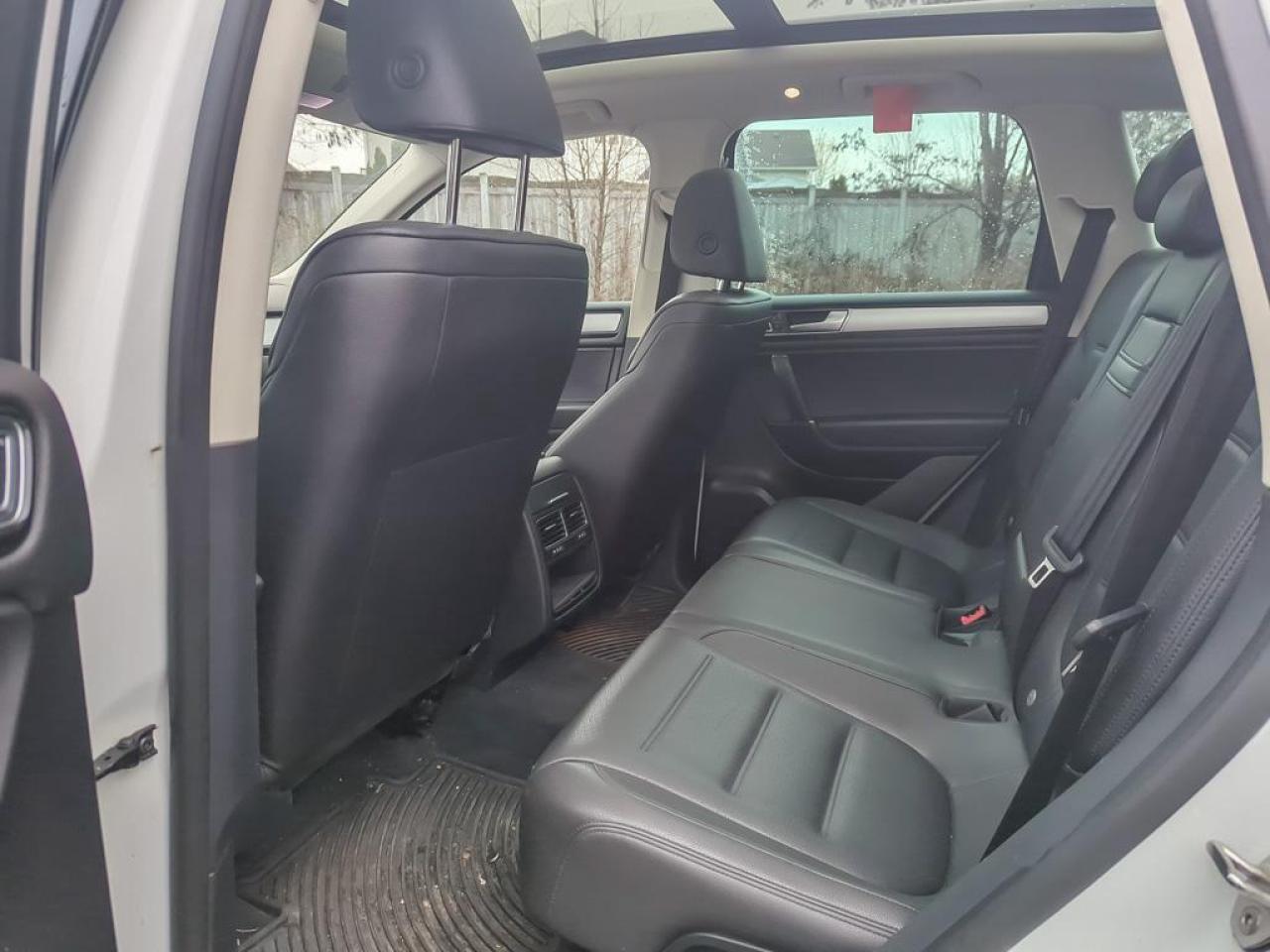 2017 Volkswagen Touareg 3.6L Photo