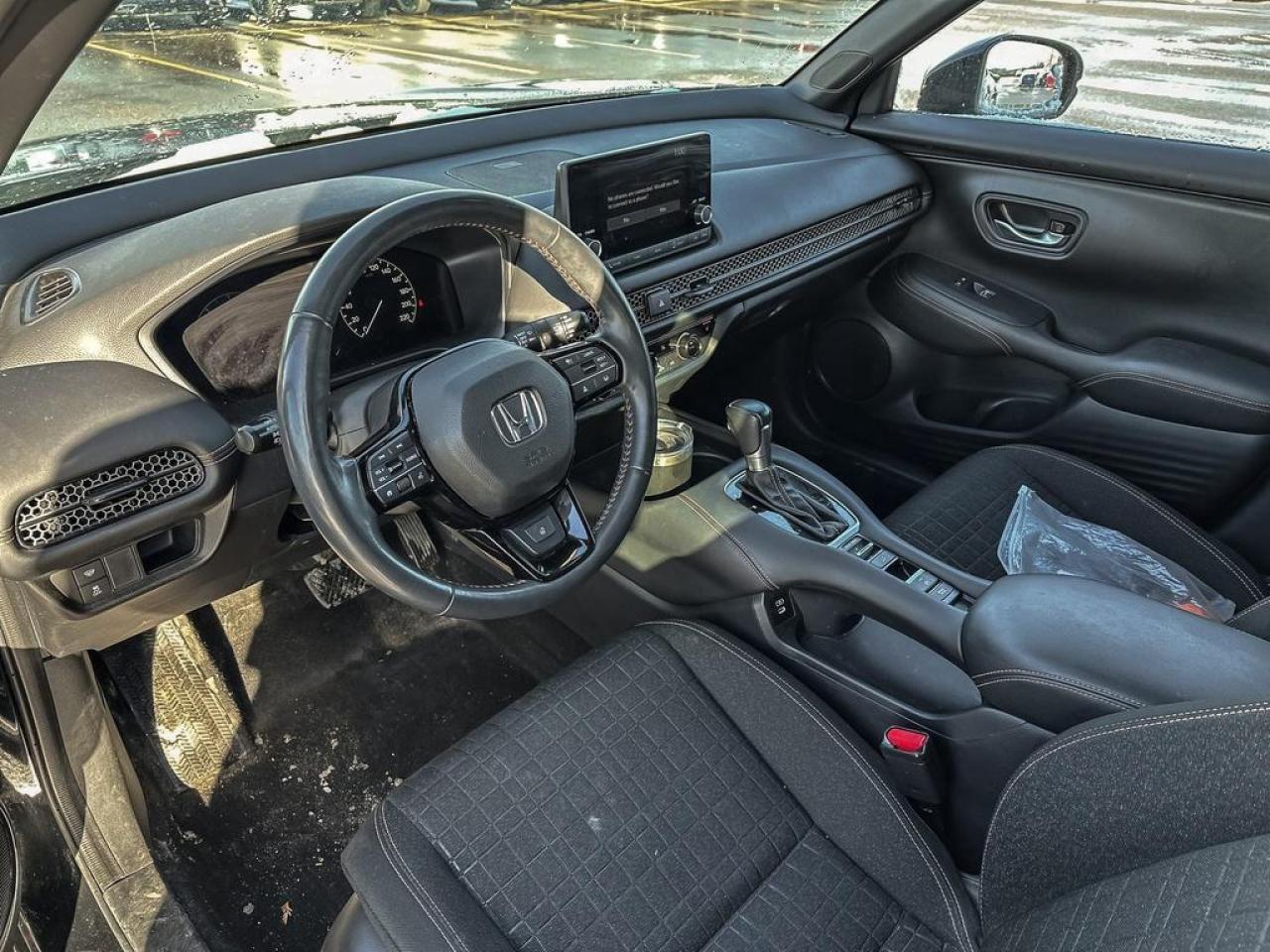 2024 Honda HR-V Sport Photo