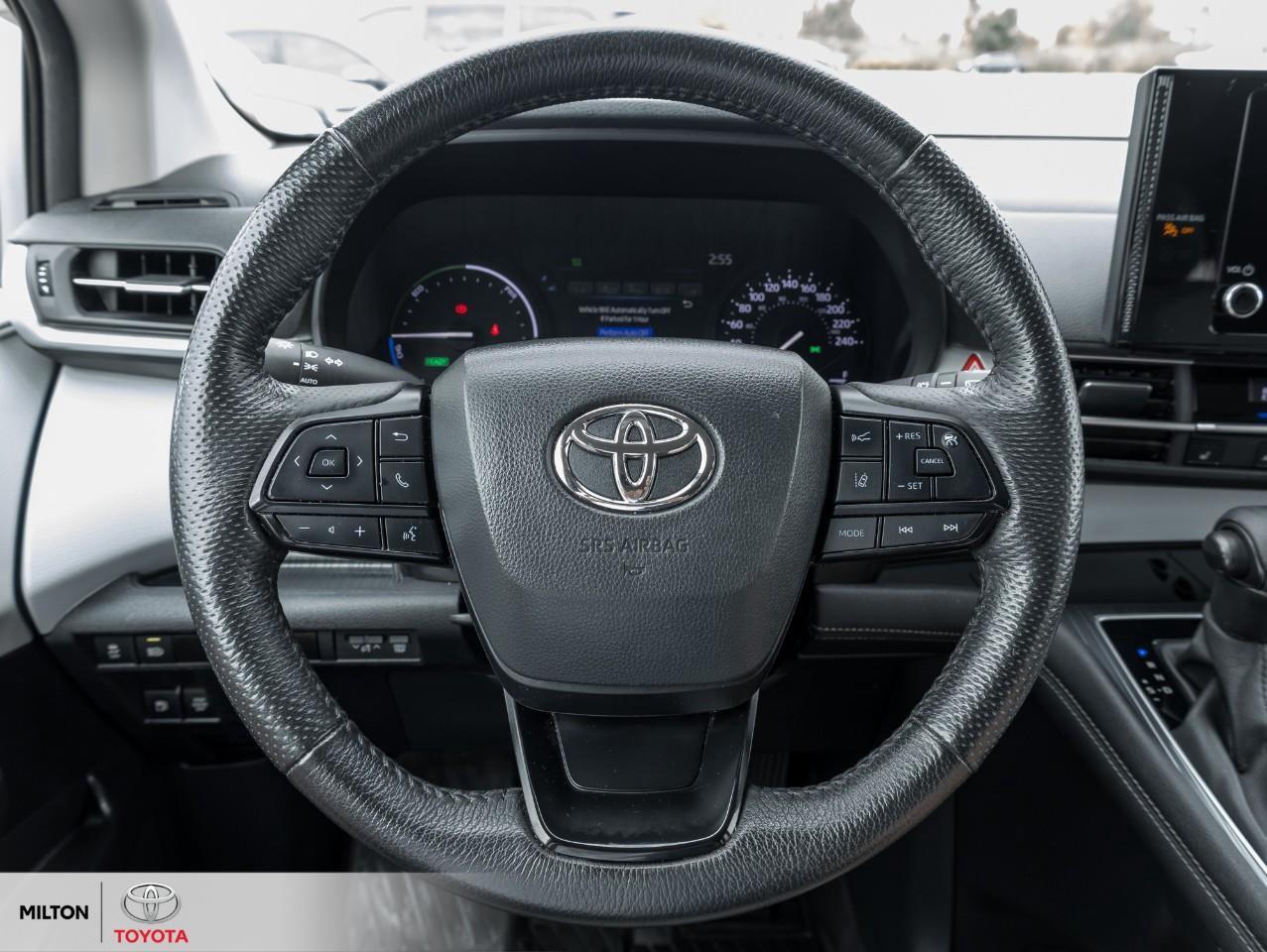 2025 Toyota Sienna HYBRID HEATED STEERING HEATED SEATS BLIND SPOT ONE Photo