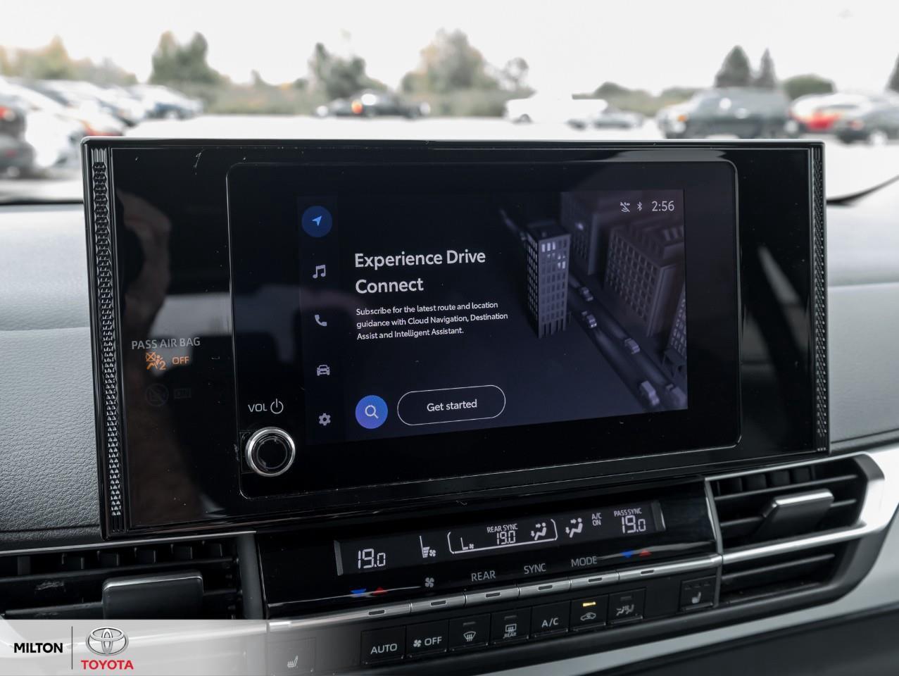 2025 Toyota Sienna HYBRID HEATED STEERING HEATED SEATS BLIND SPOT ONE Photo