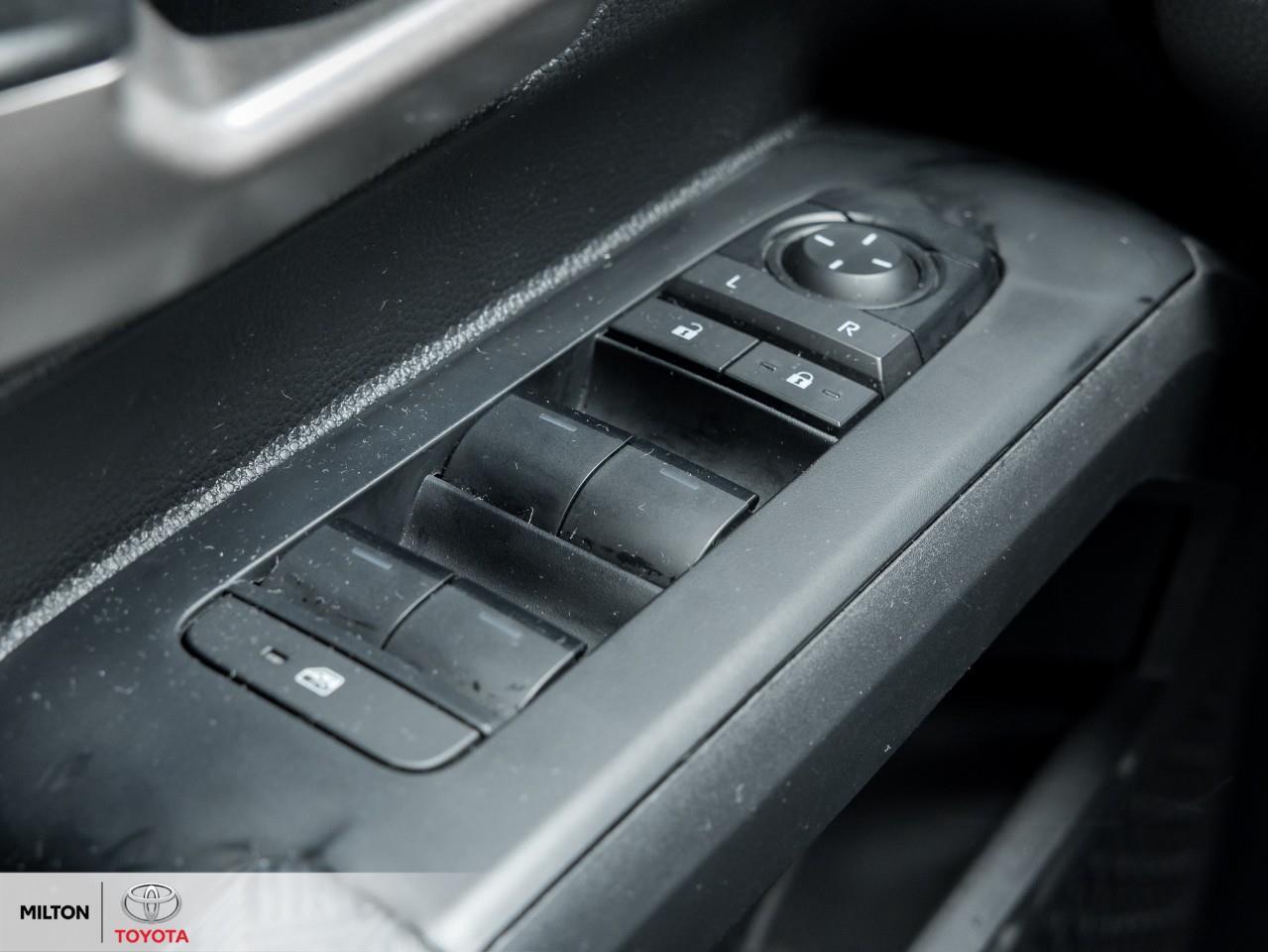 2025 Toyota TACOMA HYBRID TRD OFFROAD PREMIUM LEATHER VENTILATED SEATS JBL W Photo