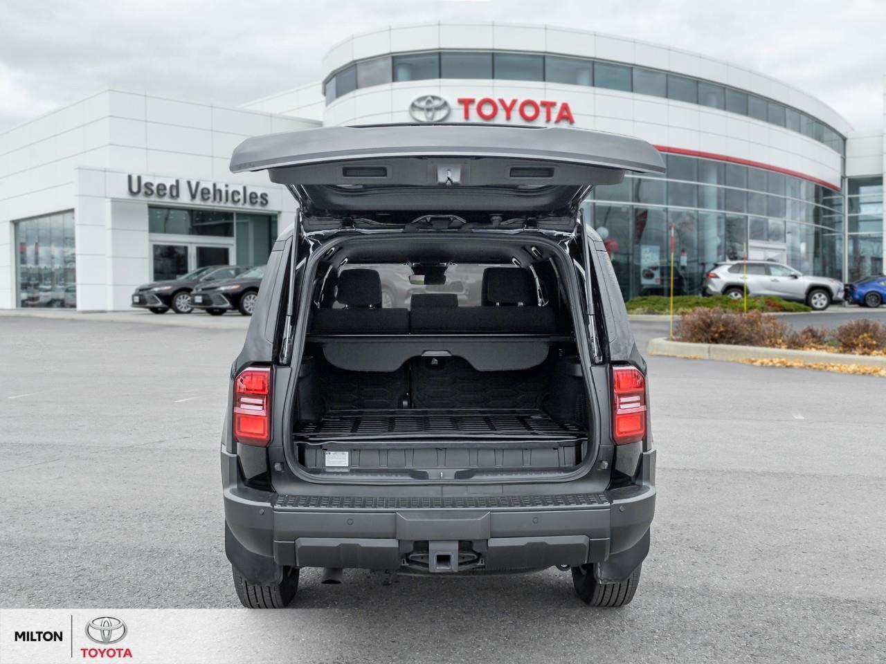 2025 Toyota Land Cruiser HYBRID HEATED STEERING WIRELESS CARPLAY LOCKING DI Photo