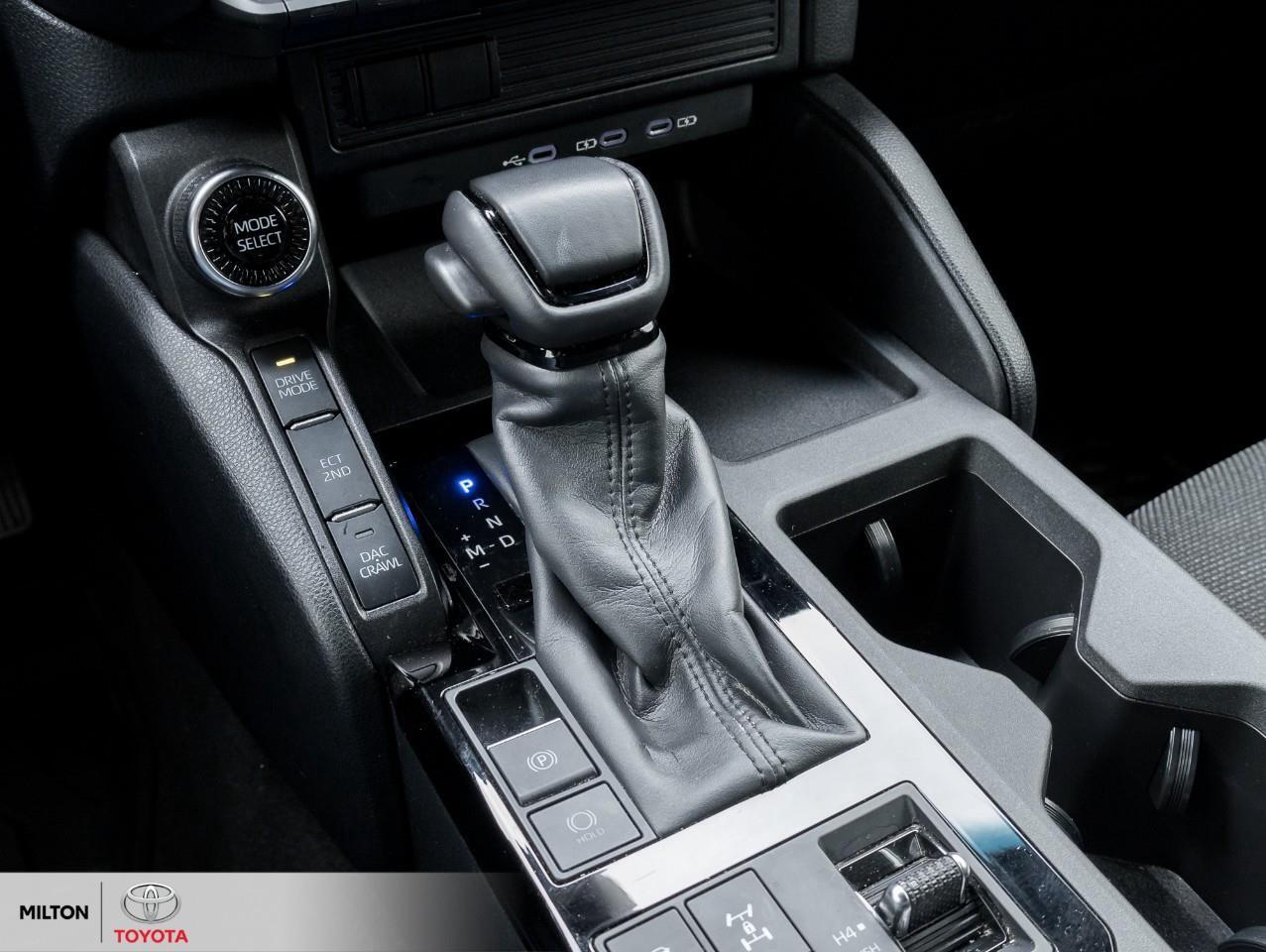 2025 Toyota Land Cruiser HYBRID HEATED STEERING WIRELESS CARPLAY LOCKING DI Photo