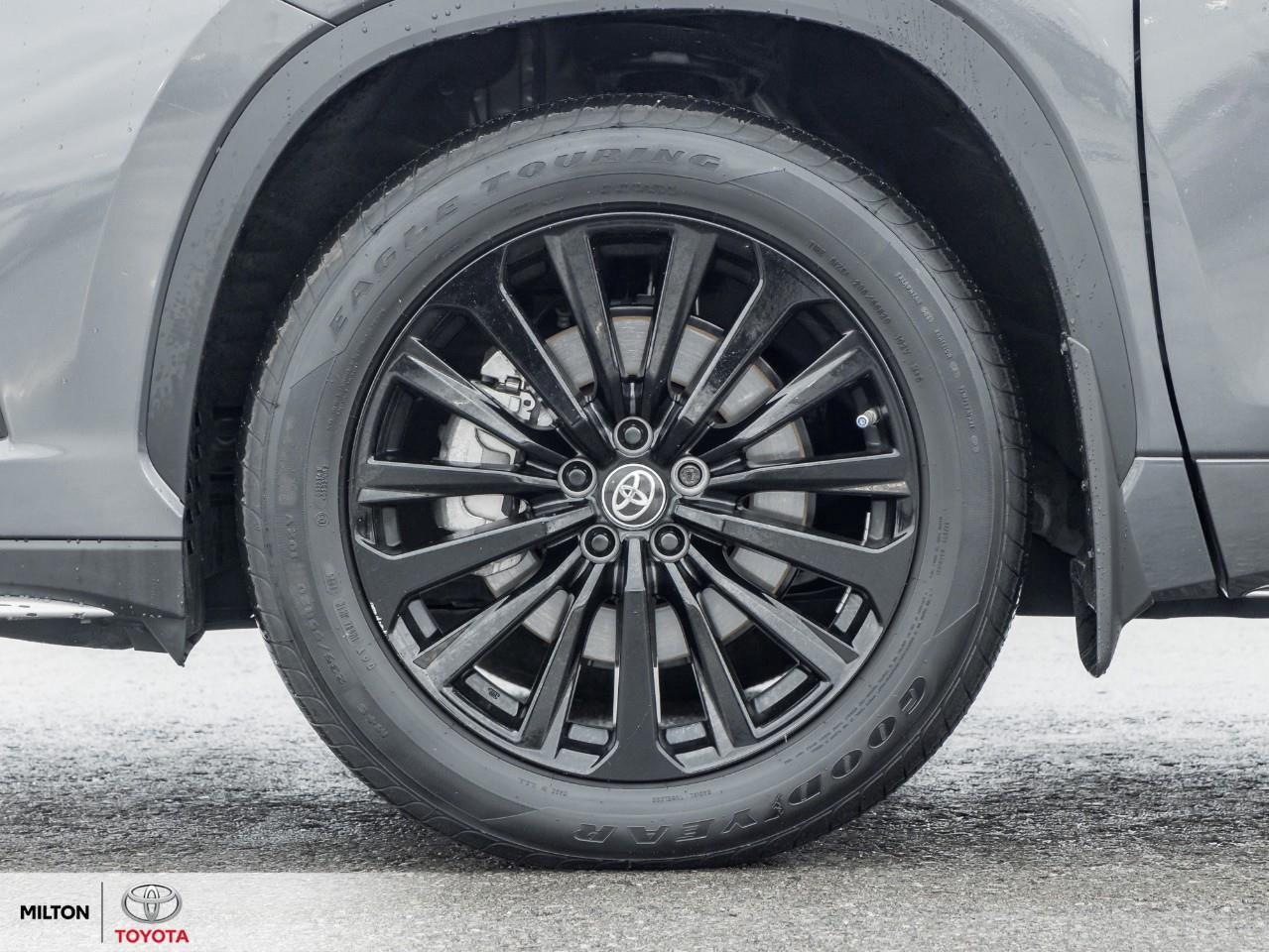 2025 Toyota Highlander LEATHER HEATED STEERING TOYOTA MULITMEDIA CONNECTE Photo