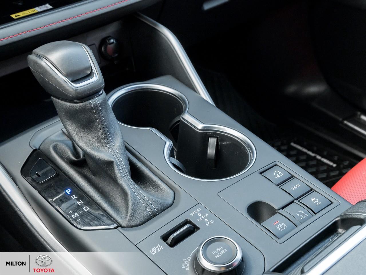 2025 Toyota Highlander LEATHER HEATED STEERING TOYOTA MULITMEDIA CONNECTE Photo