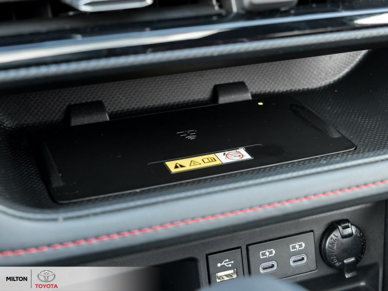 2025 Toyota Highlander LEATHER HEATED STEERING TOYOTA MULITMEDIA CONNECTE Photo