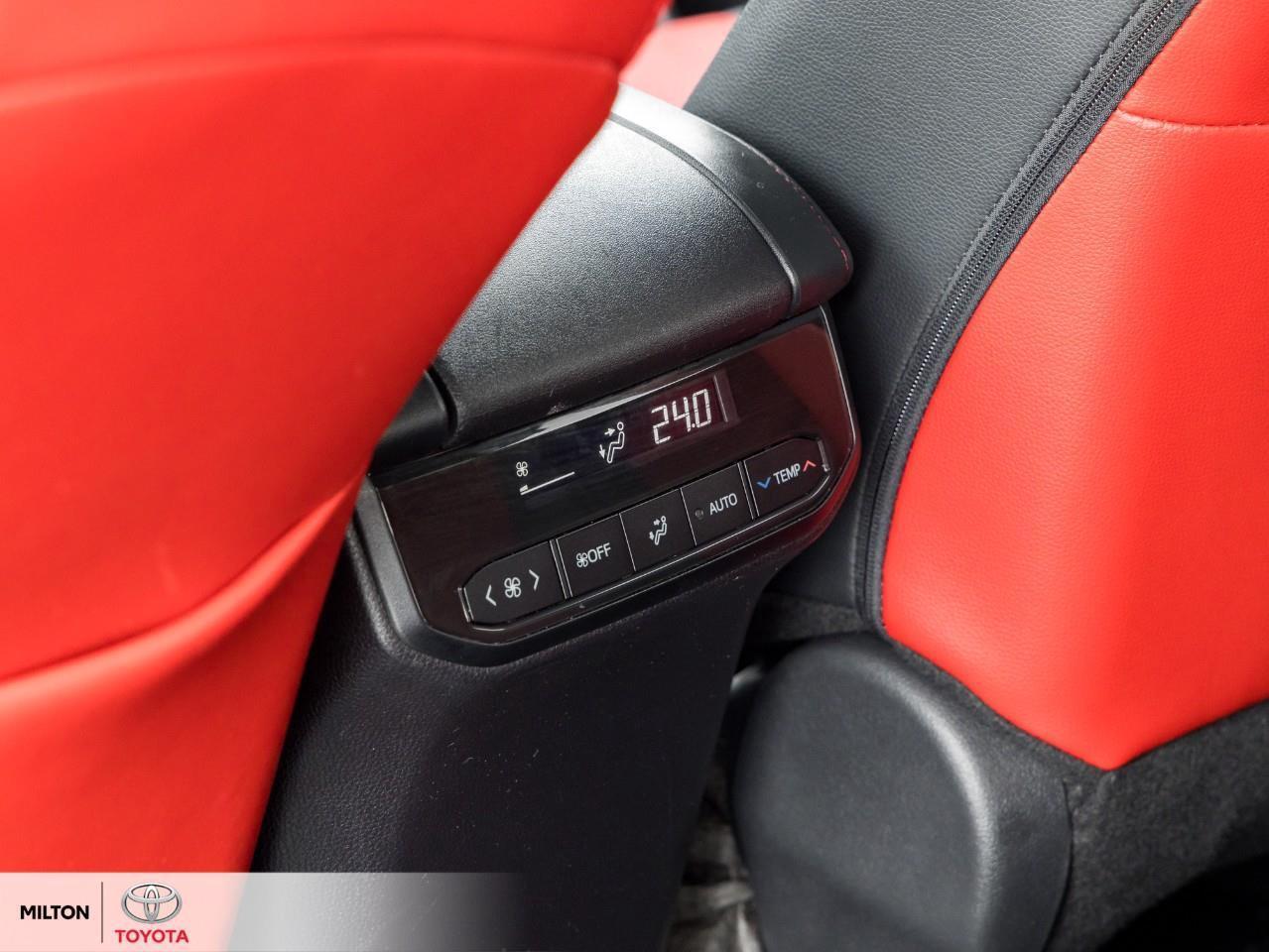 2025 Toyota Highlander LEATHER HEATED STEERING TOYOTA MULITMEDIA CONNECTE Photo