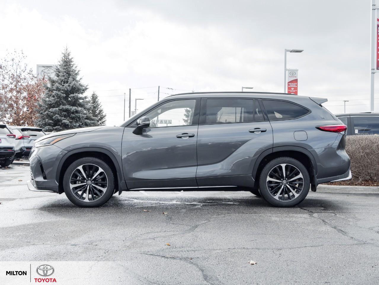 2021 Toyota Highlander LEATHER HEATED STEERING SUNROOF ONE OWNER XSE Photo