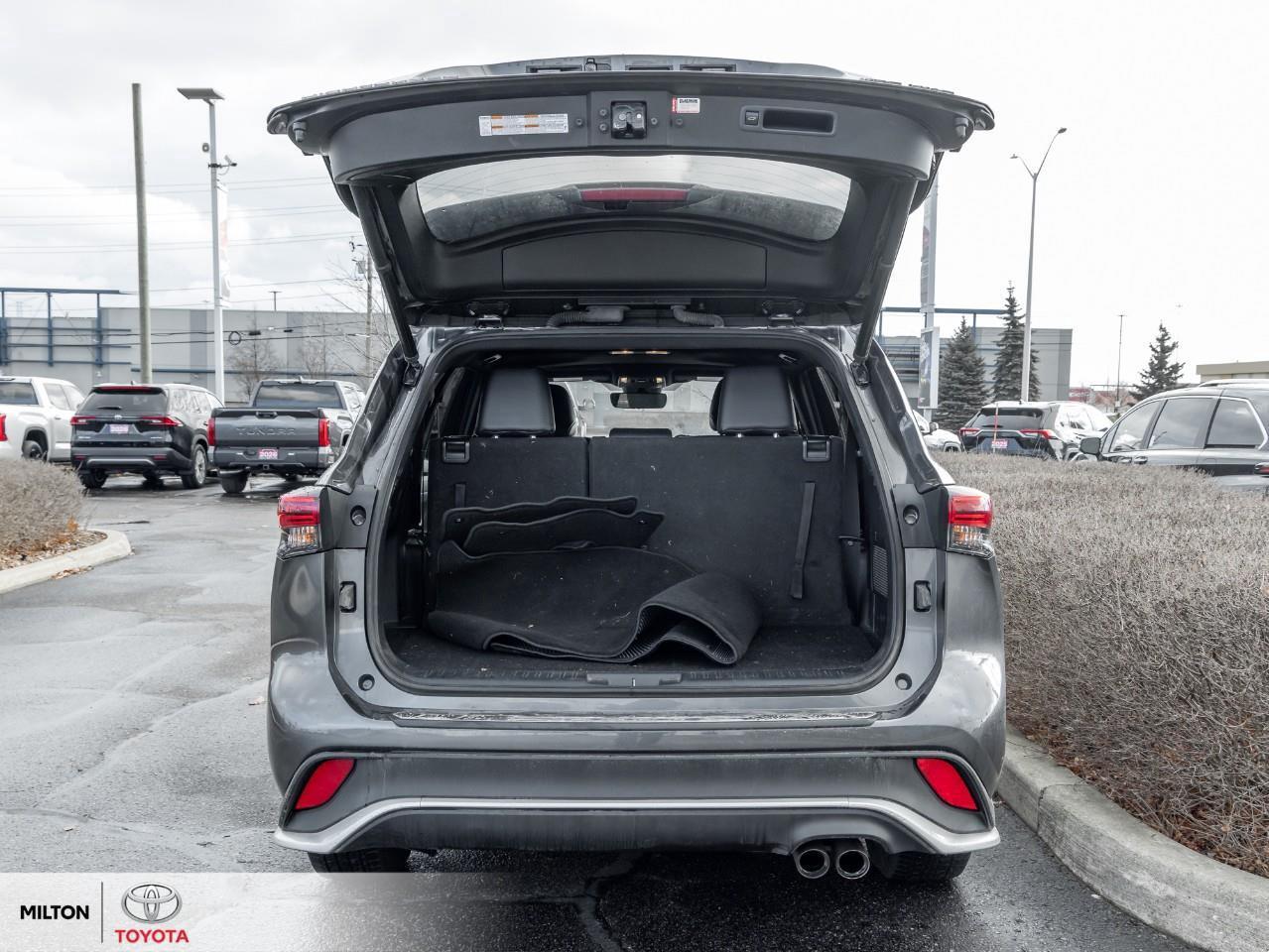 2021 Toyota Highlander LEATHER HEATED STEERING SUNROOF ONE OWNER XSE Photo