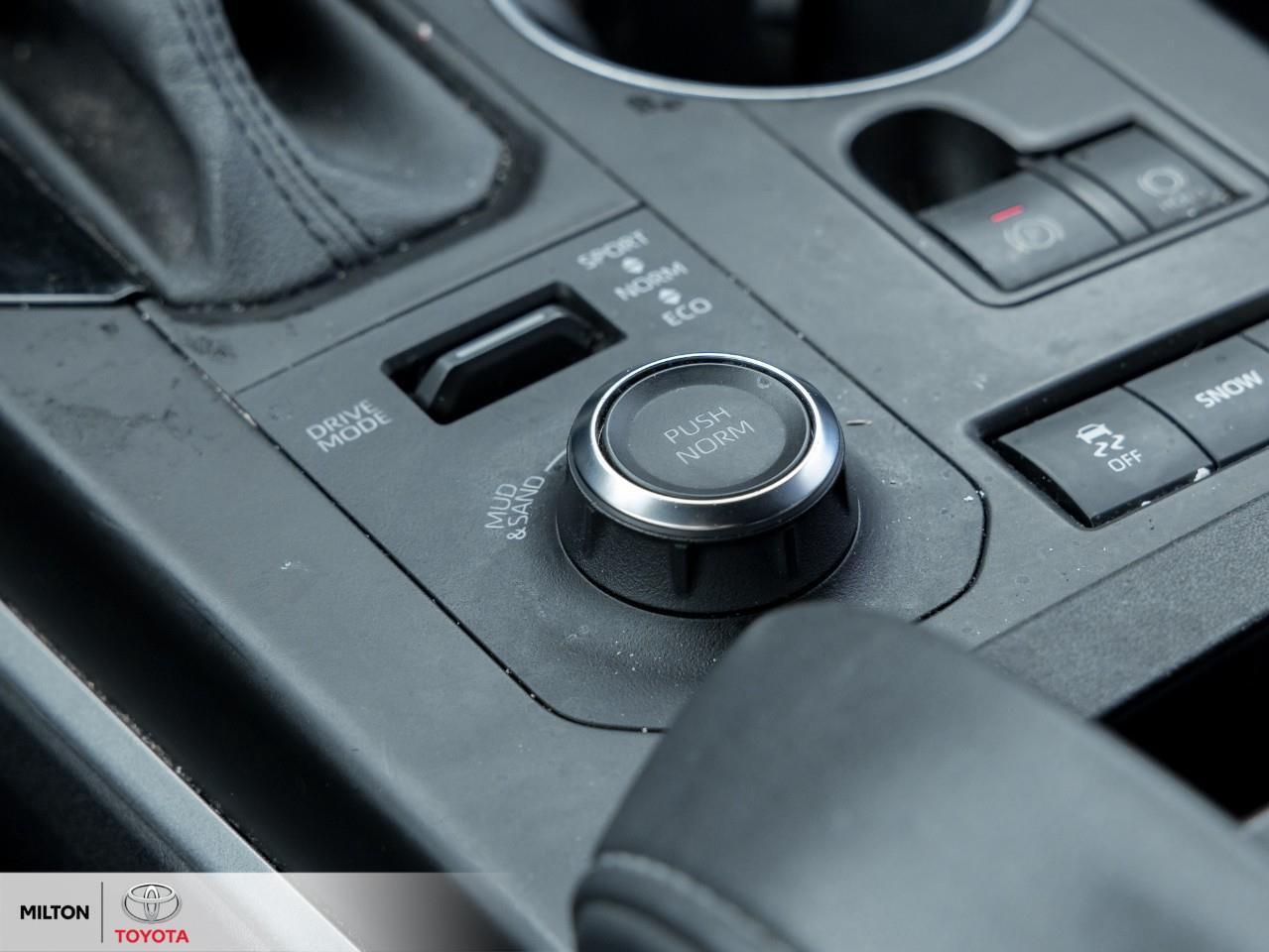 2021 Toyota Highlander LEATHER HEATED STEERING SUNROOF ONE OWNER XSE Photo