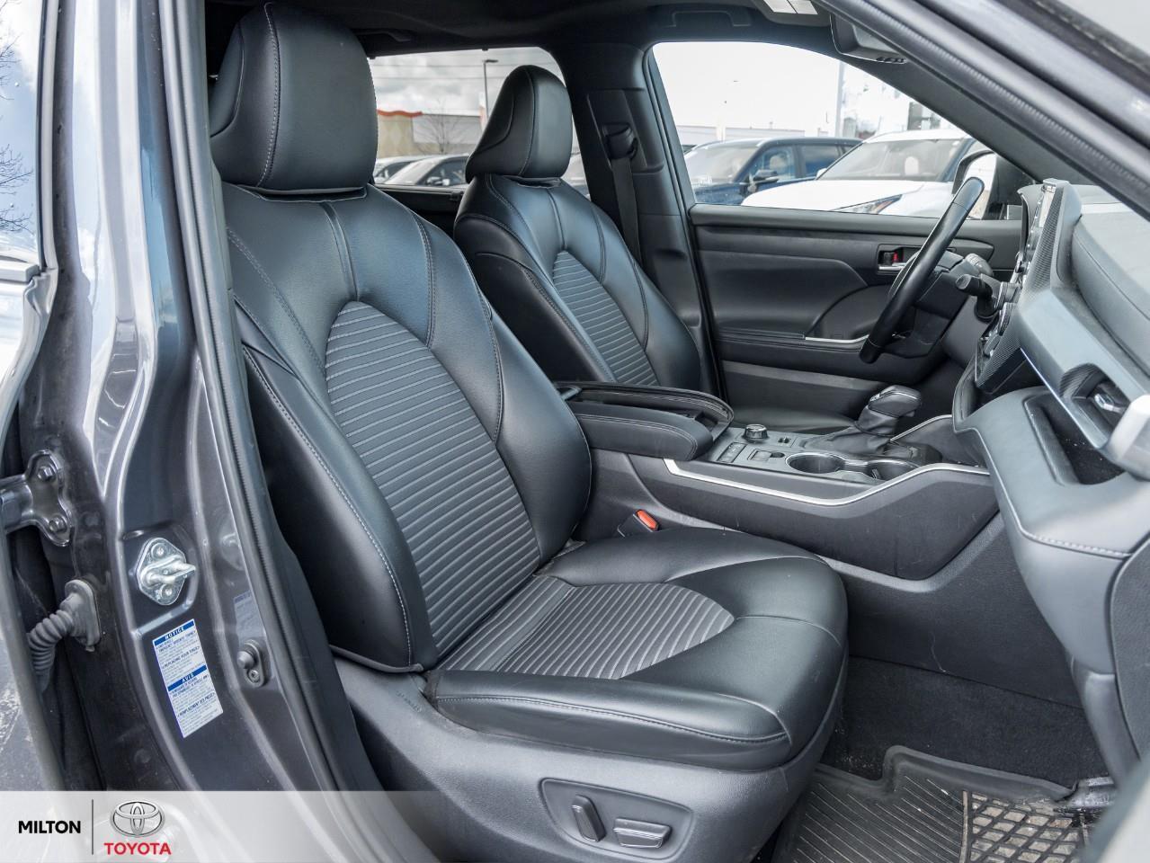 2021 Toyota Highlander LEATHER HEATED STEERING SUNROOF ONE OWNER XSE Photo