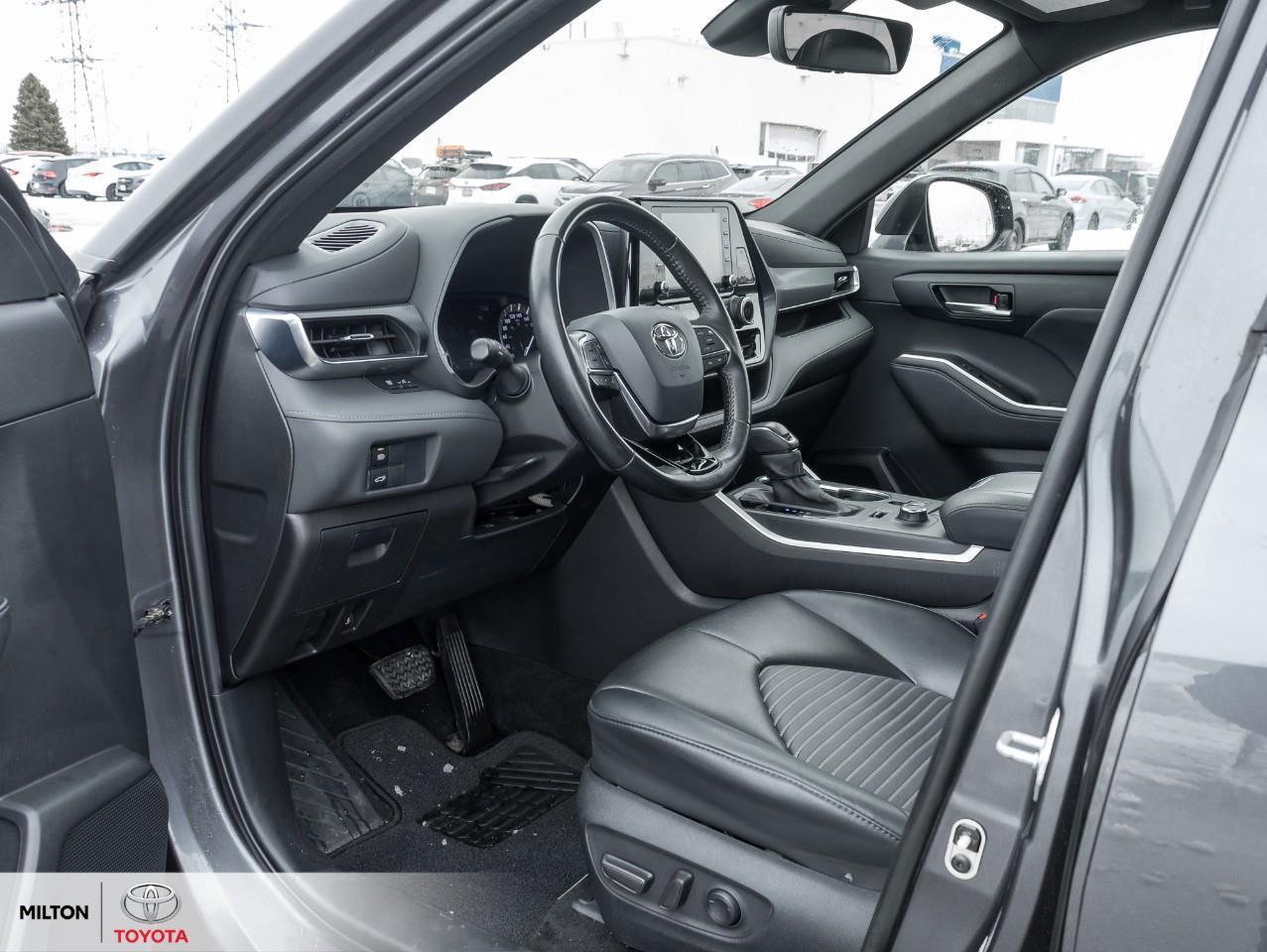 2021 Toyota Highlander LEATHER HEATED STEERING SUNROOF ONE OWNER XSE Photo