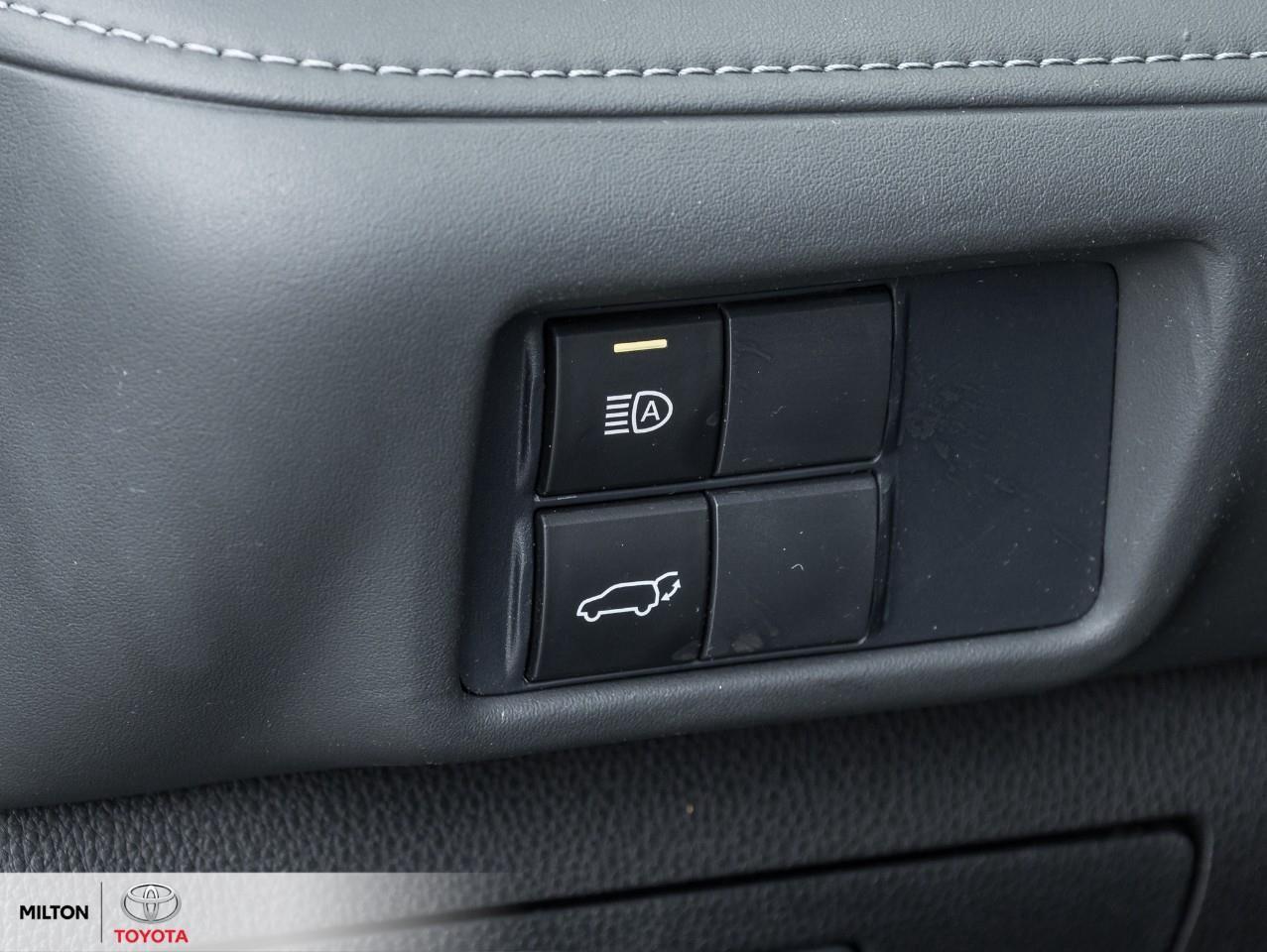 2021 Toyota Highlander LEATHER HEATED STEERING SUNROOF ONE OWNER XSE Photo