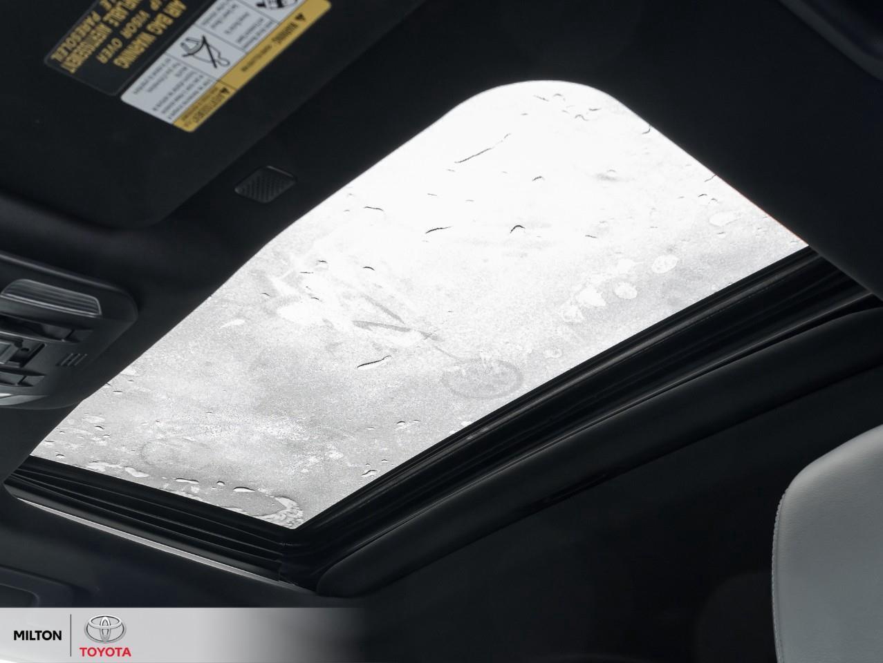 2021 Toyota Highlander LEATHER HEATED STEERING SUNROOF ONE OWNER XSE Photo