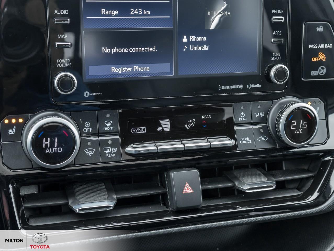 2021 Toyota Highlander LEATHER HEATED STEERING SUNROOF ONE OWNER XSE Photo