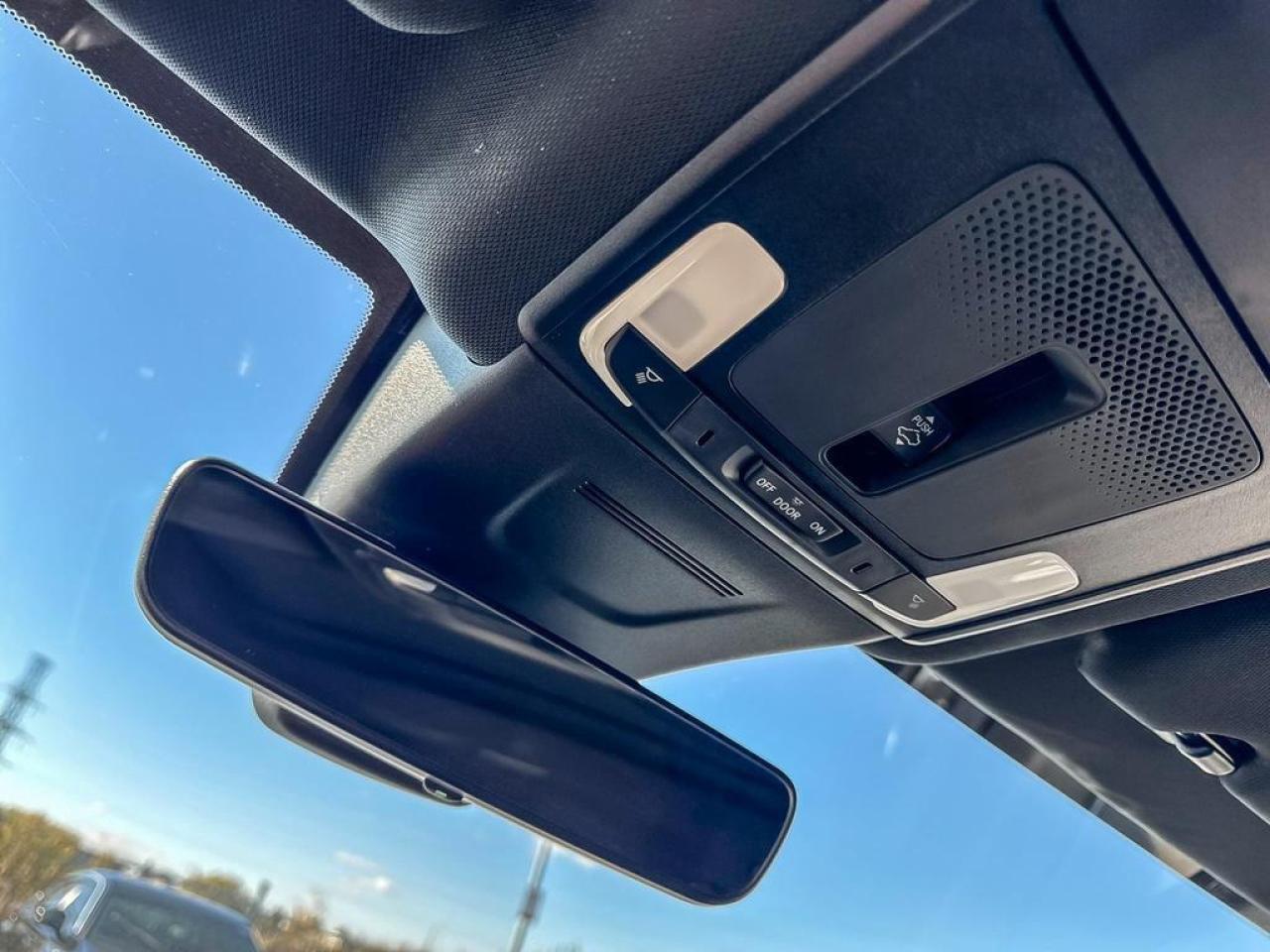 2024 Honda CR-V Hybrid Touring Photo