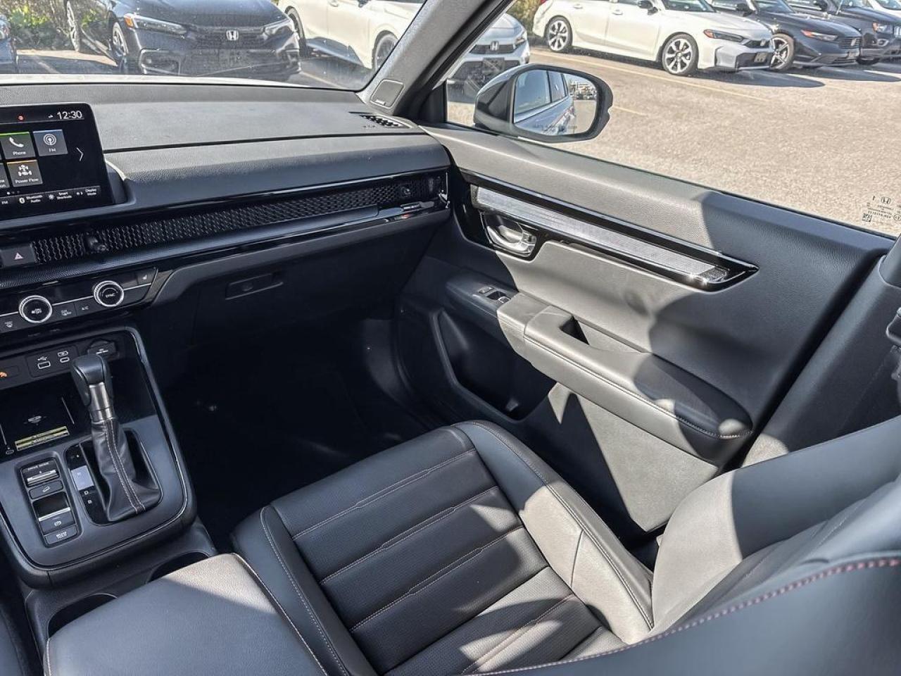 2024 Honda CR-V Hybrid Touring Photo