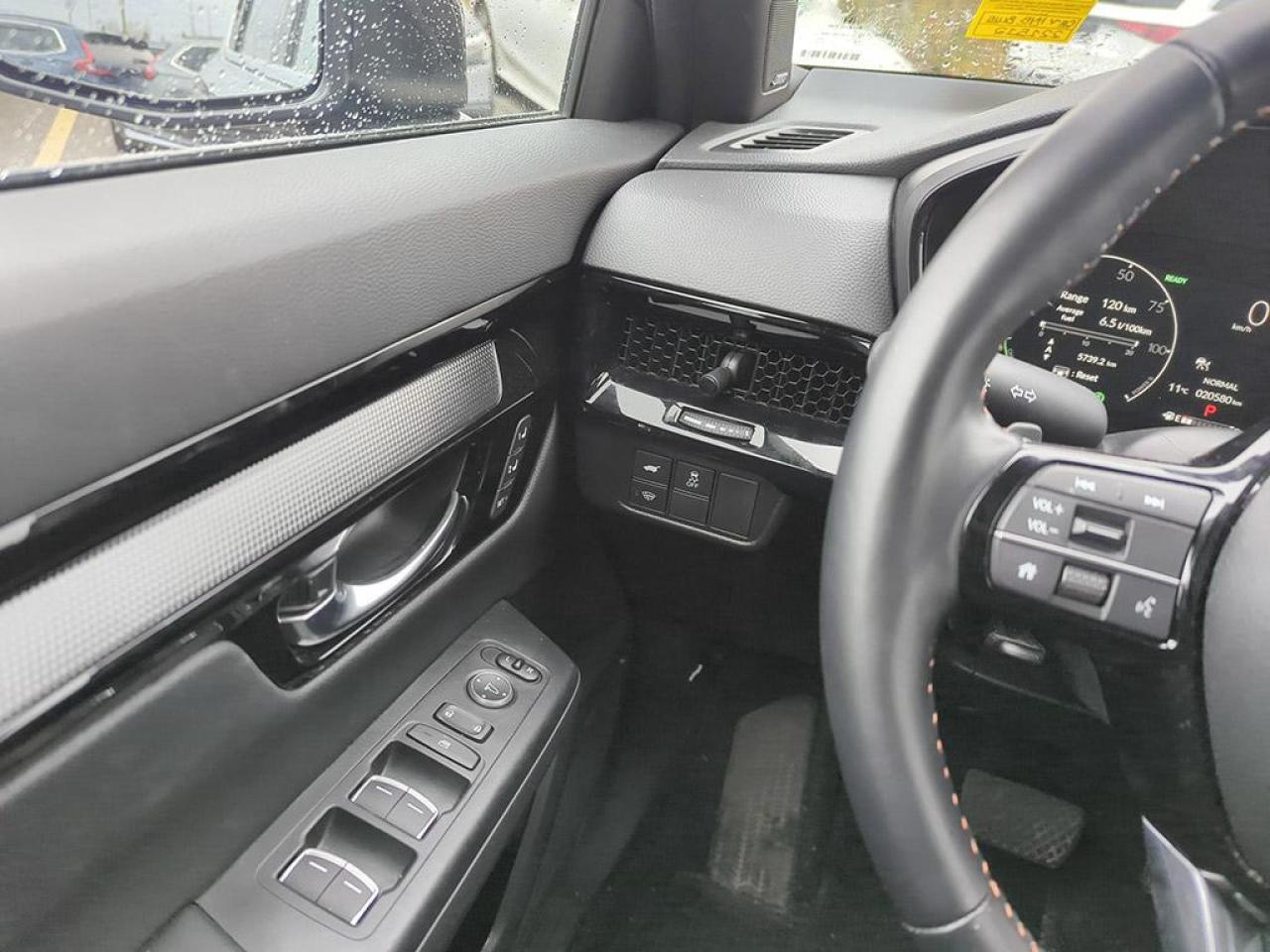 2025 Honda CR-V Hybrid Touring Photo