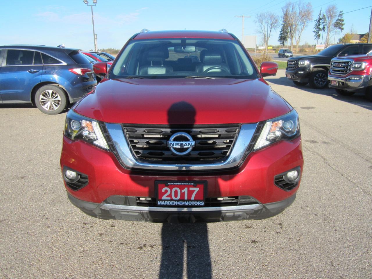 2017 Nissan Pathfinder 4WD 4dr SL LOADED NO ACCIDENTS Photo