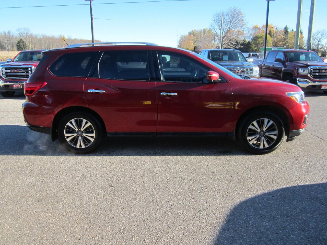 2017 Nissan Pathfinder 4WD 4dr SL LOADED NO ACCIDENTS Photo