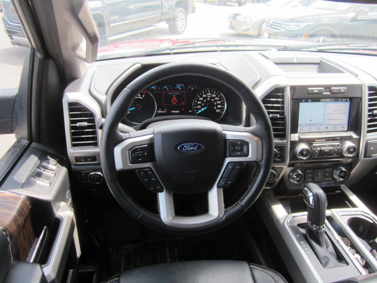 2018 Ford F-150 Lariat 4WD ONE OWNER NO ACCIDENTS Photo