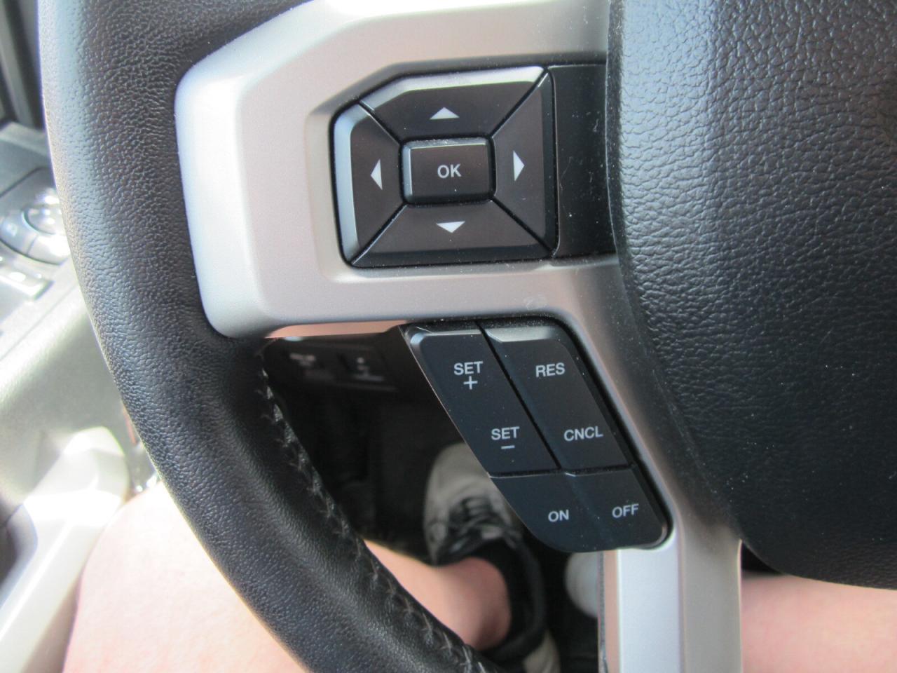 2018 Ford F-150 Lariat 4WD ONE OWNER NO ACCIDENTS Photo