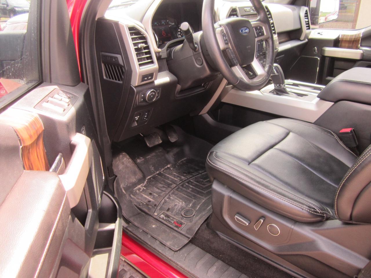 2018 Ford F-150 Lariat 4WD ONE OWNER NO ACCIDENTS Photo