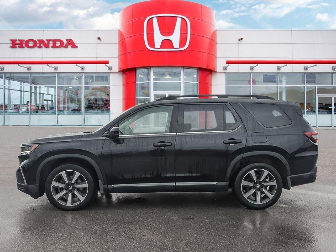 2023 Honda Pilot Touring Photo2