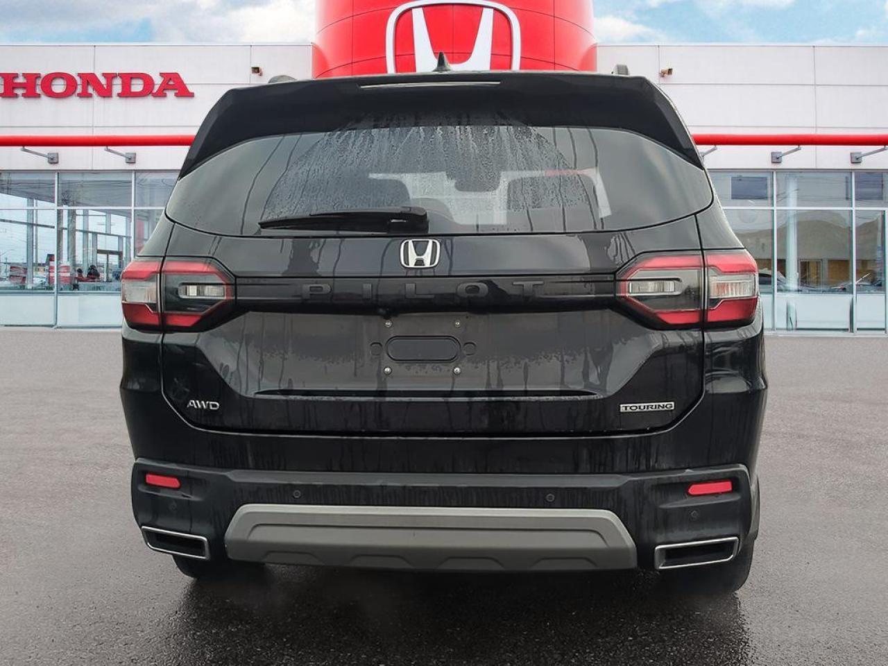 2023 Honda Pilot Touring Photo