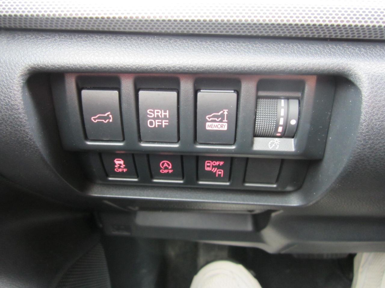 2020 Subaru Forester 2.5i Limited EyeSight ONE OWNER NO ACCIDENTS Photo