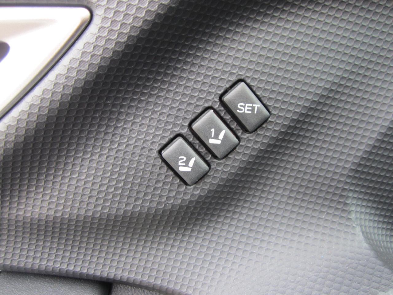 2020 Subaru Forester 2.5i Limited EyeSight ONE OWNER NO ACCIDENTS Photo