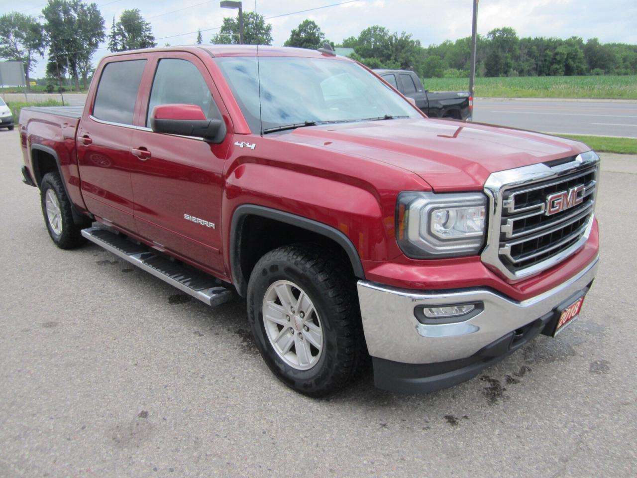 2018 GMC Sierra 1500 4WD Crew Cab 153.0  SLE ONE OWNER NO ACCIDENTS Photo