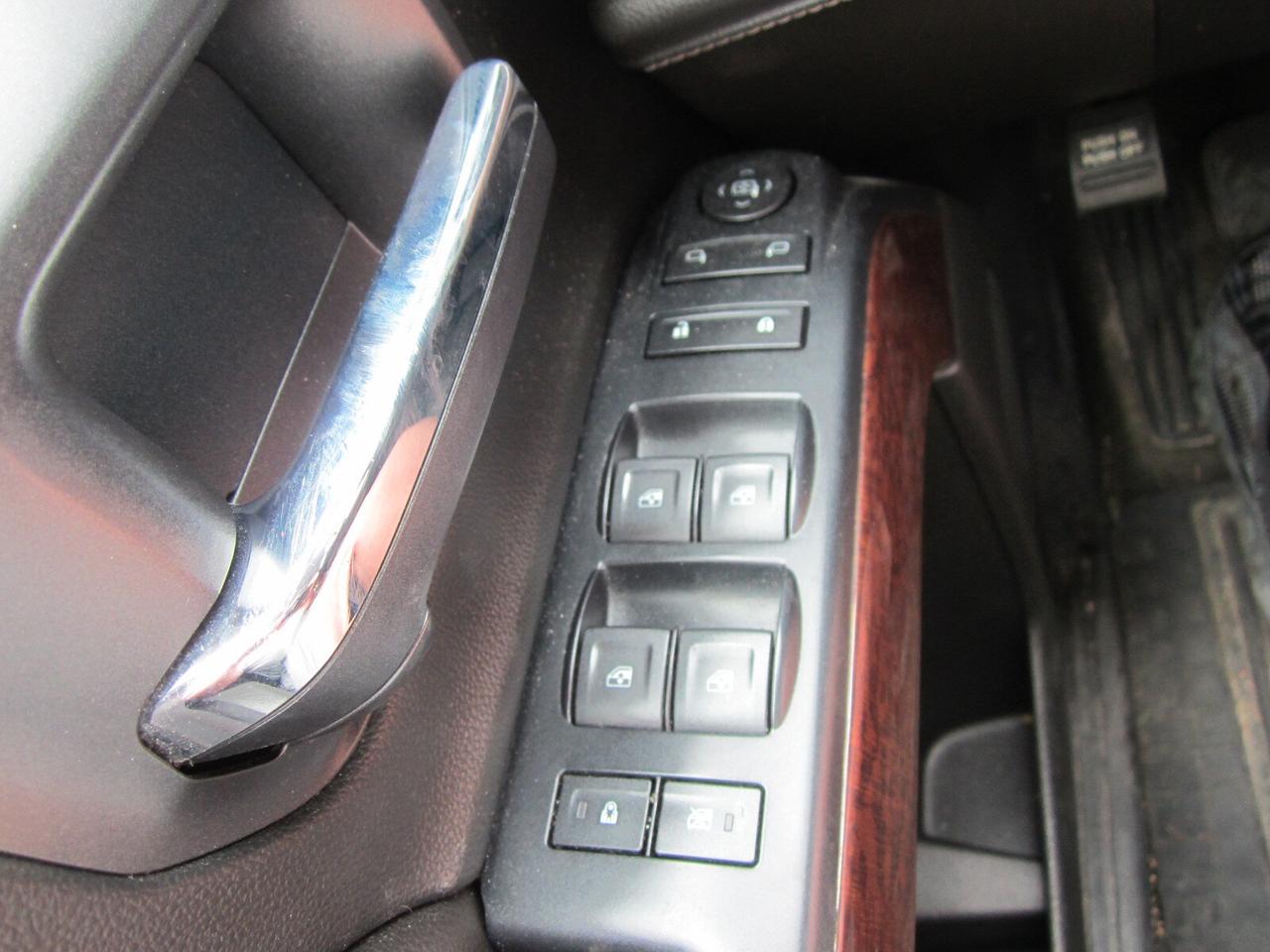 2018 GMC Sierra 1500 4WD Crew Cab 153.0  SLE ONE OWNER NO ACCIDENTS Photo