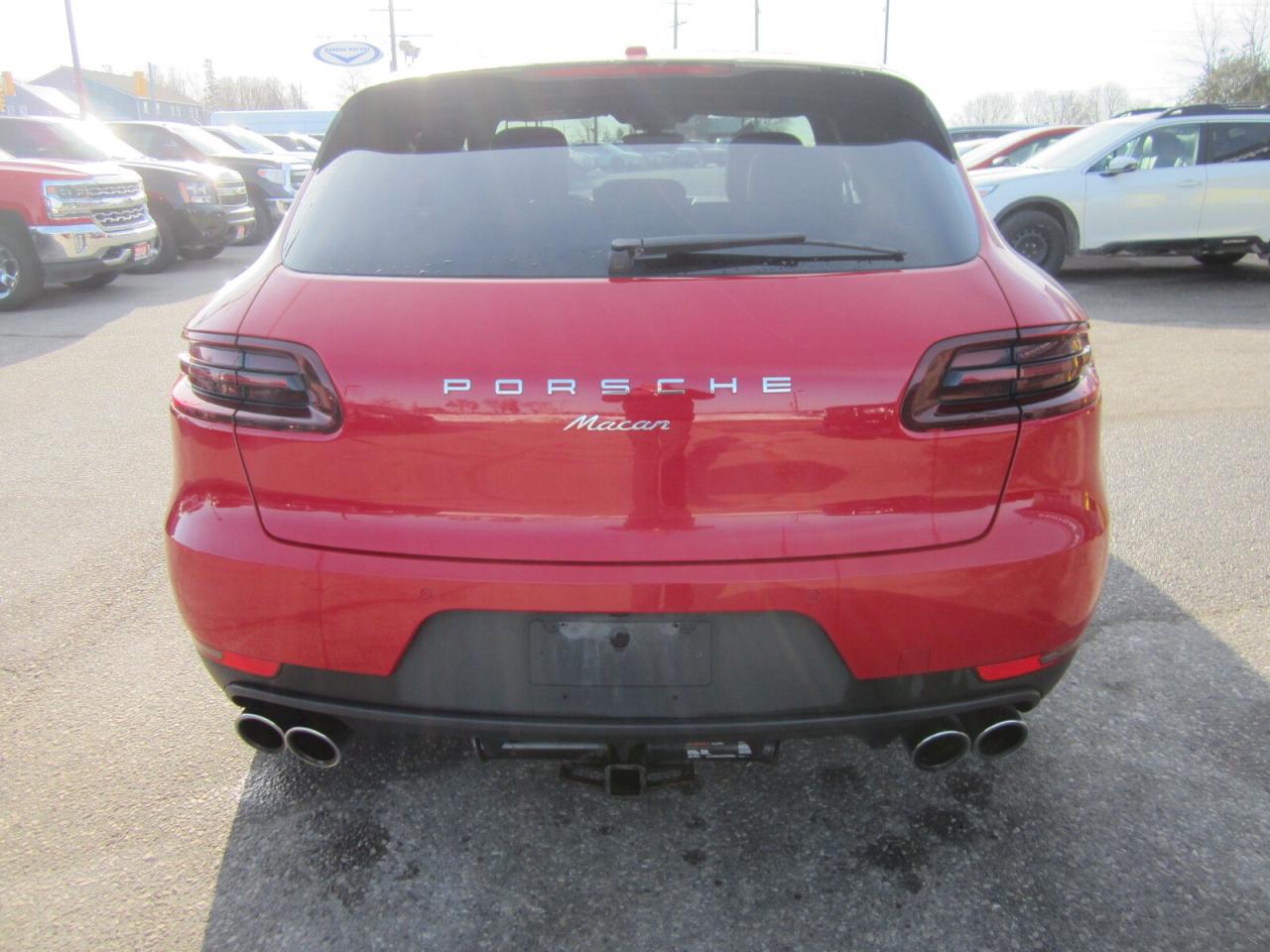2018 Porsche Macan Sport Edition AWD LOCAL TRADE NO ACCIDENTS Photo
