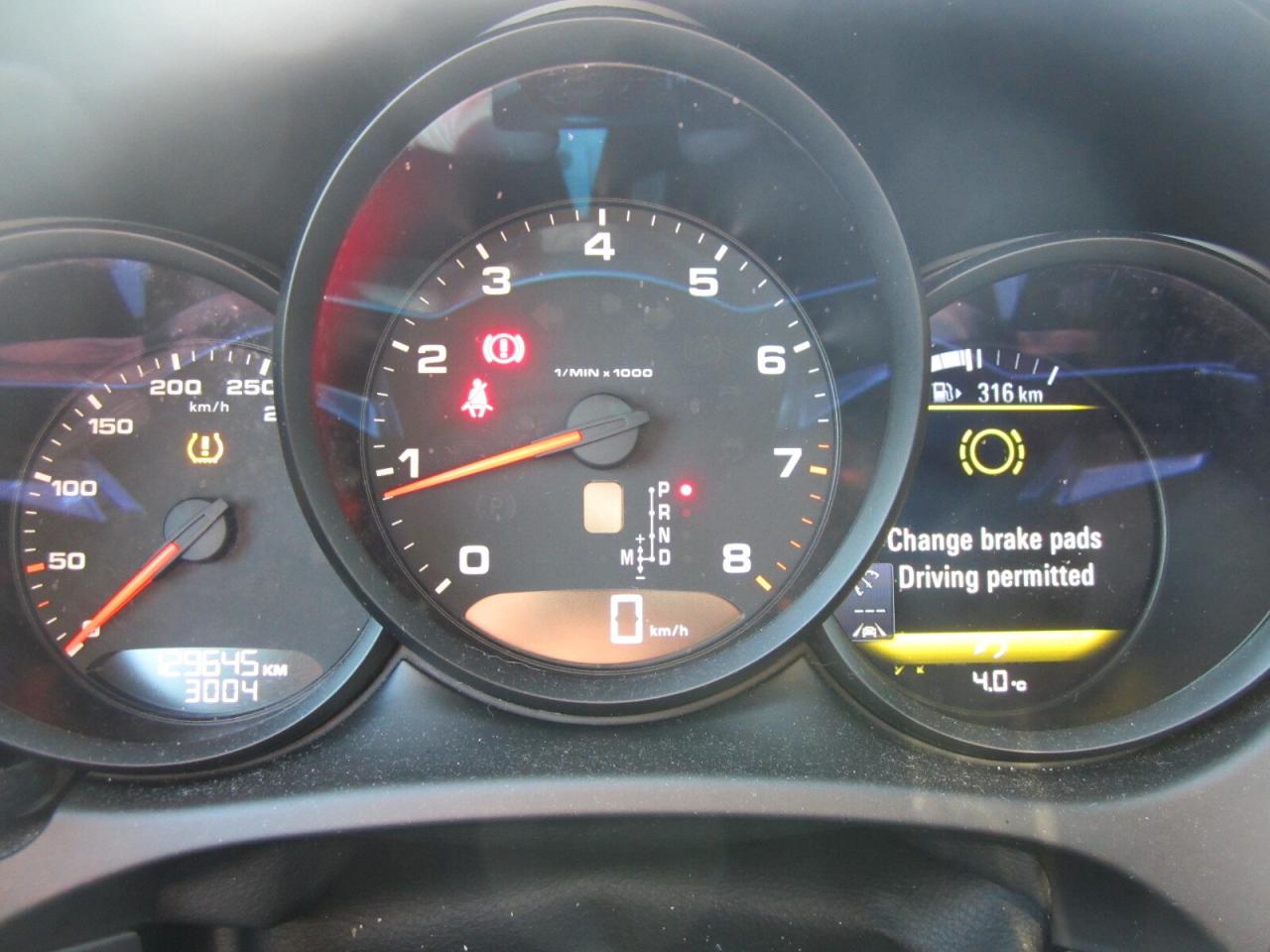 2018 Porsche Macan Sport Edition AWD LOCAL TRADE NO ACCIDENTS Photo