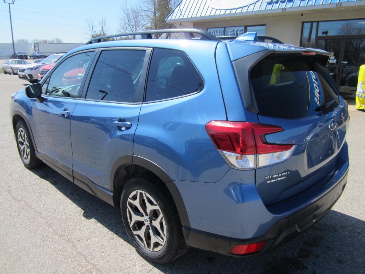2022 Subaru Forester Touring CVT EYESIGHT ONE OWNER NO ACCIDENTS Photo
