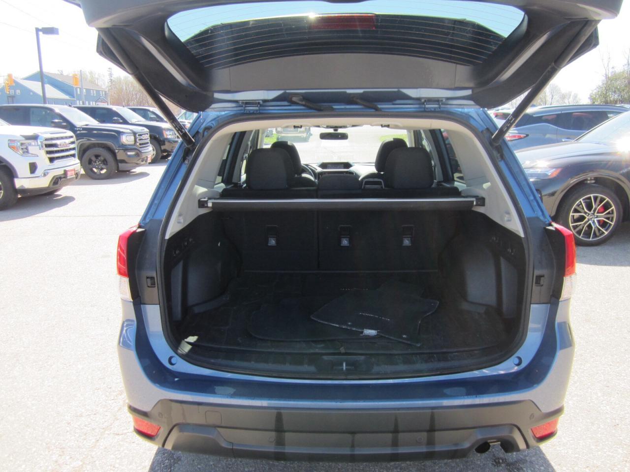 2022 Subaru Forester Touring CVT EYESIGHT ONE OWNER NO ACCIDENTS Photo