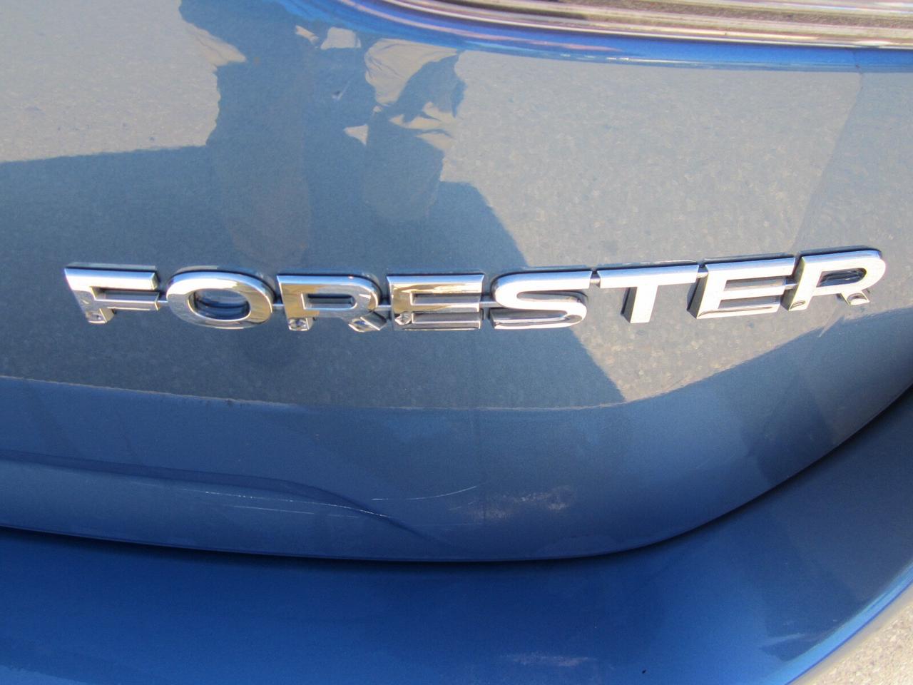 2022 Subaru Forester Touring CVT EYESIGHT ONE OWNER NO ACCIDENTS Photo