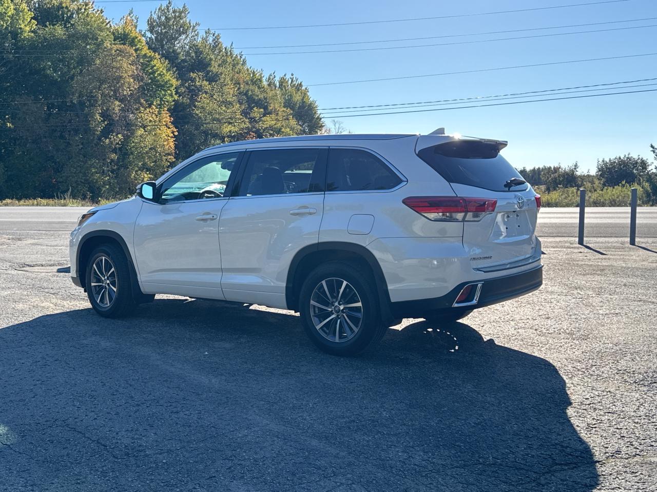 2018 Toyota Highlander XLE, BSM, Nav, Back Up Cam, Bluetooth Photo