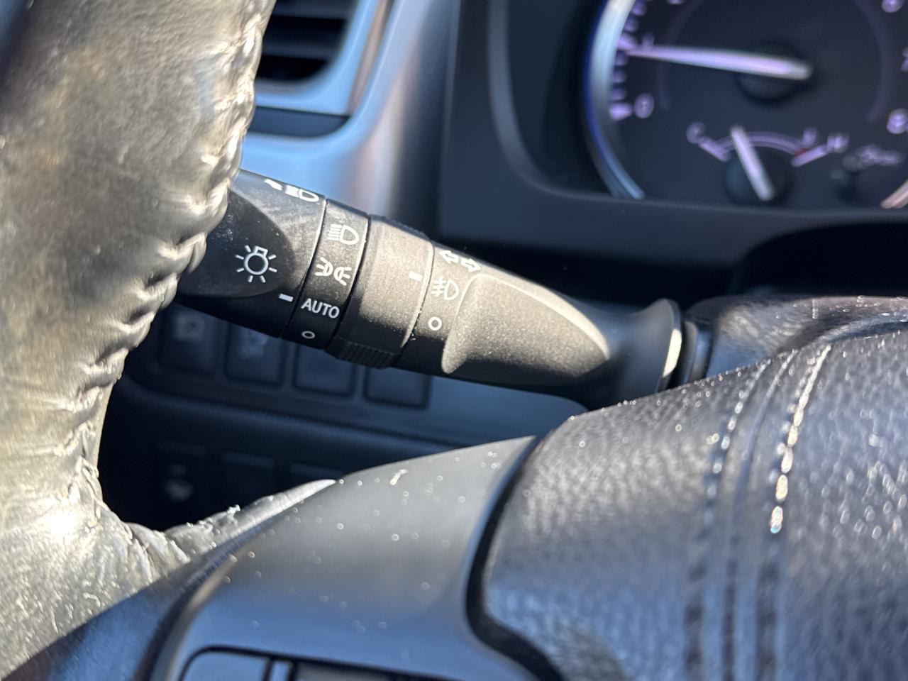 2018 Toyota Highlander XLE, BSM, Nav, Back Up Cam, Bluetooth Photo