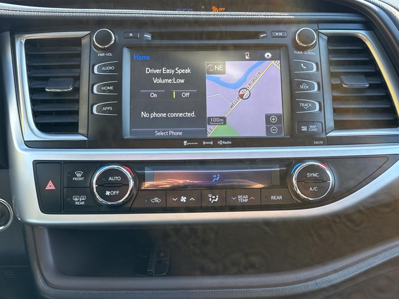 2018 Toyota Highlander XLE, BSM, Nav, Back Up Cam, Bluetooth Photo