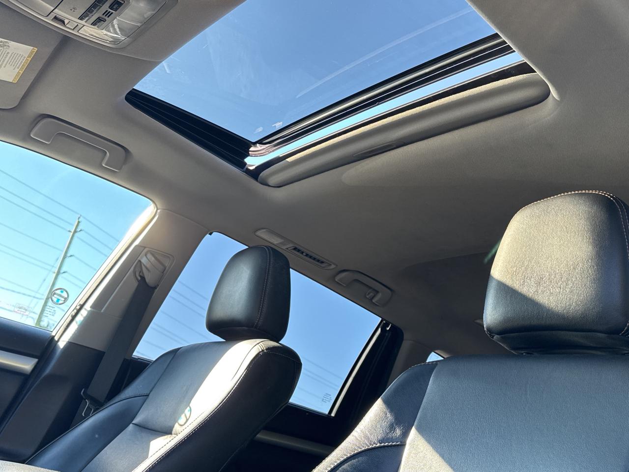 2018 Toyota Highlander XLE, BSM, Nav, Back Up Cam, Bluetooth Photo