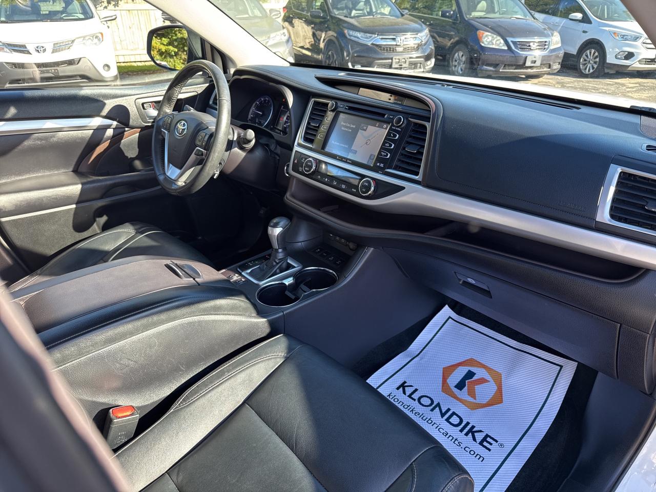 2018 Toyota Highlander XLE, BSM, Nav, Back Up Cam, Bluetooth Photo