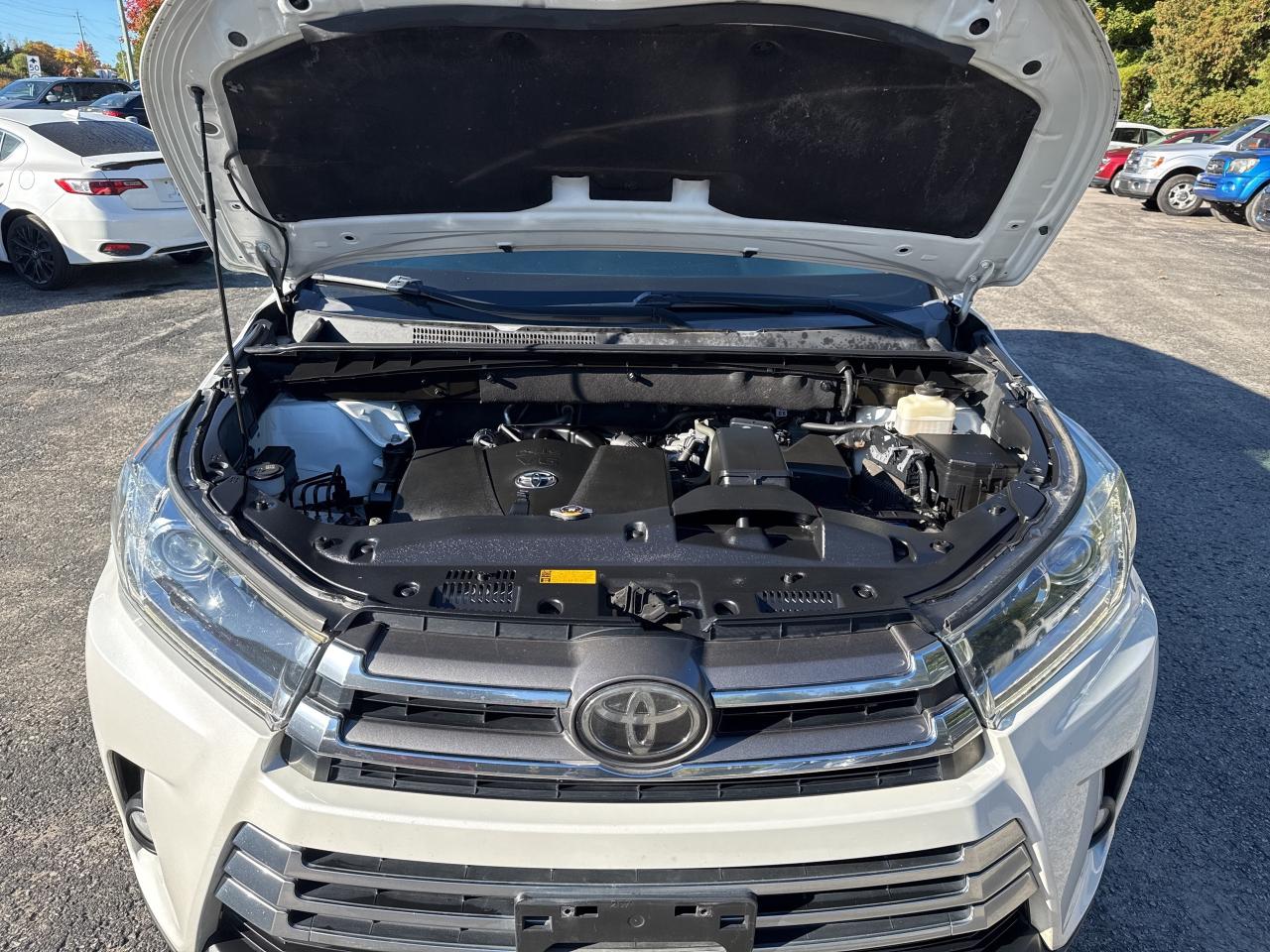 2018 Toyota Highlander XLE, BSM, Nav, Back Up Cam, Bluetooth Photo
