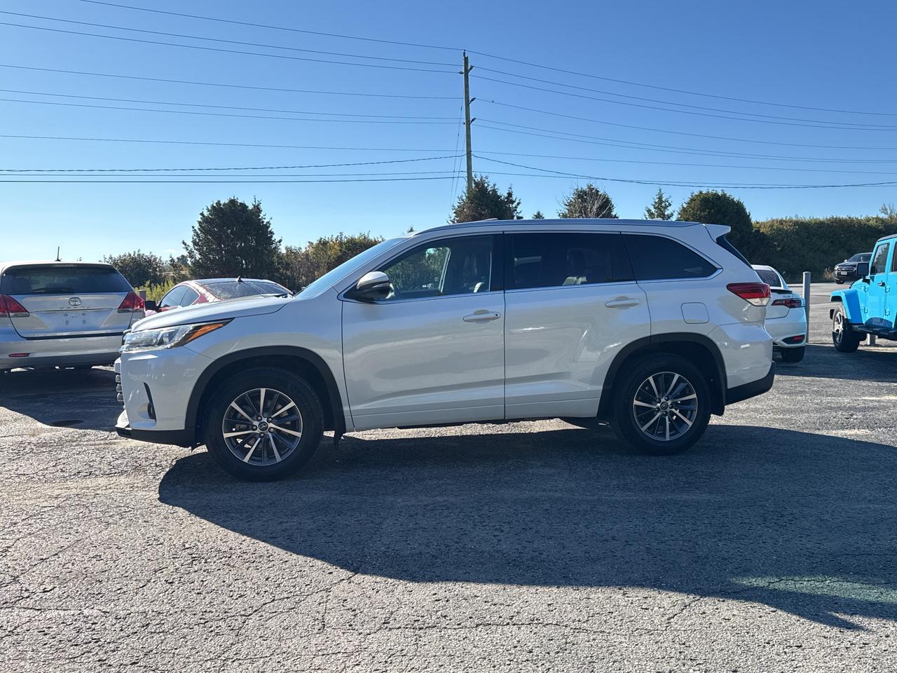 2018 Toyota Highlander XLE, BSM, Nav, Back Up Cam, Bluetooth Photo