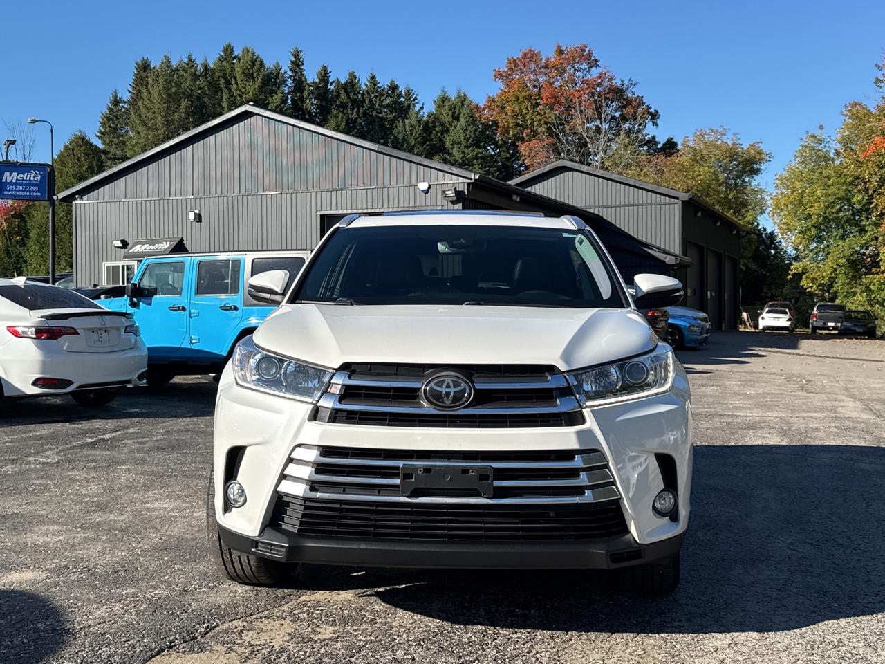 2018 Toyota Highlander XLE, BSM, Nav, Back Up Cam, Bluetooth Photo