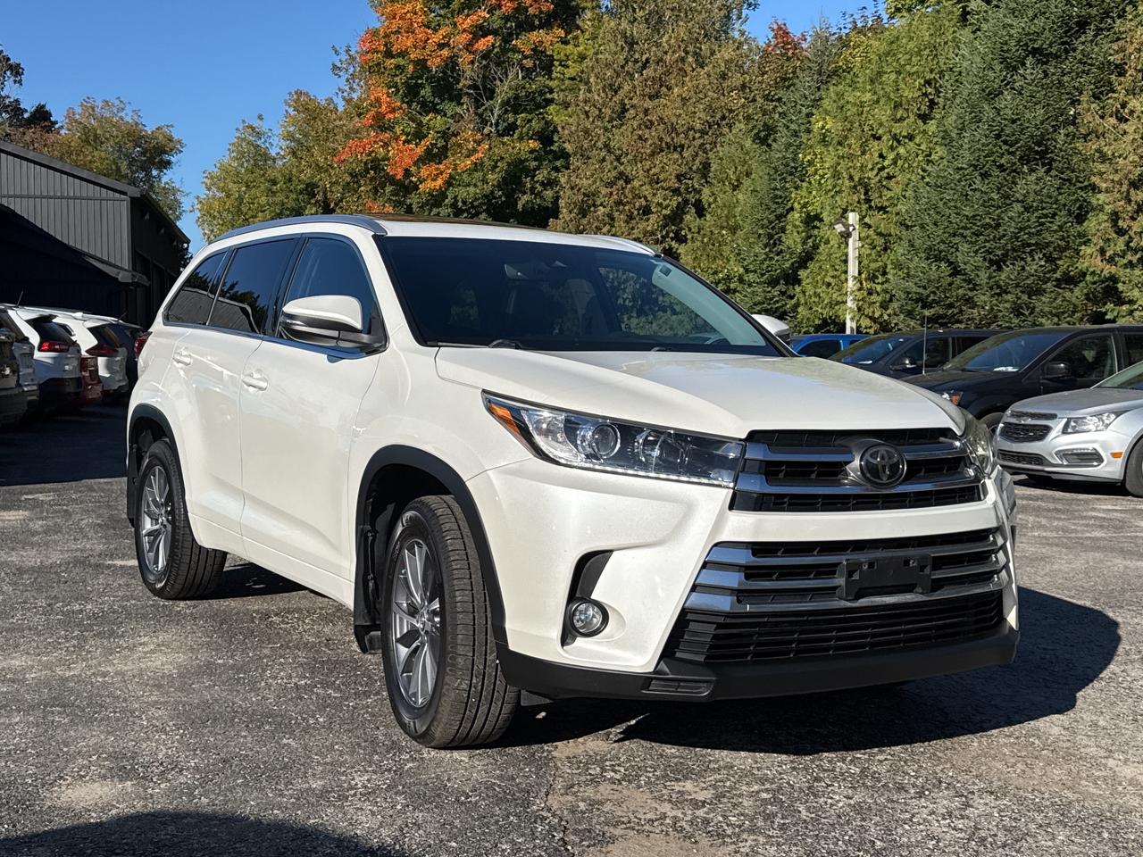 2018 Toyota Highlander XLE, BSM, Nav, Back Up Cam, Bluetooth Photo
